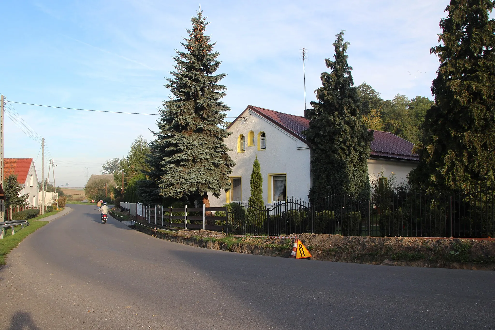 Photo showing: Naczysławki (dodatkowa nazwa w j. niem. Klein Nimsdorf) – wieś w Polsce w województwie opolskim, w powiecie kędzierzyńsko-kozielskim, w gminie Reńska Wieś.