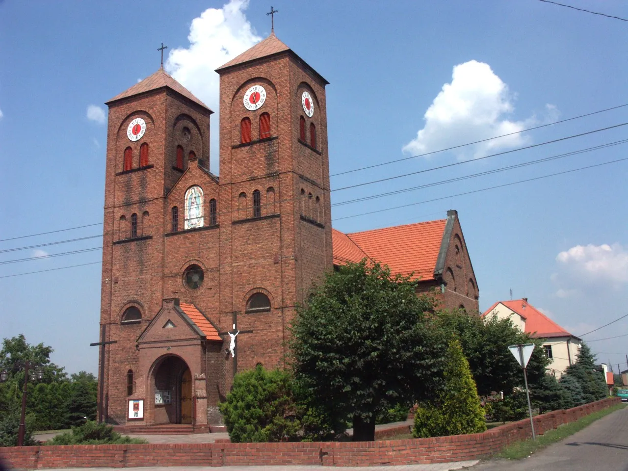 Photo showing: Kościół parafialny w Czuchowie.
