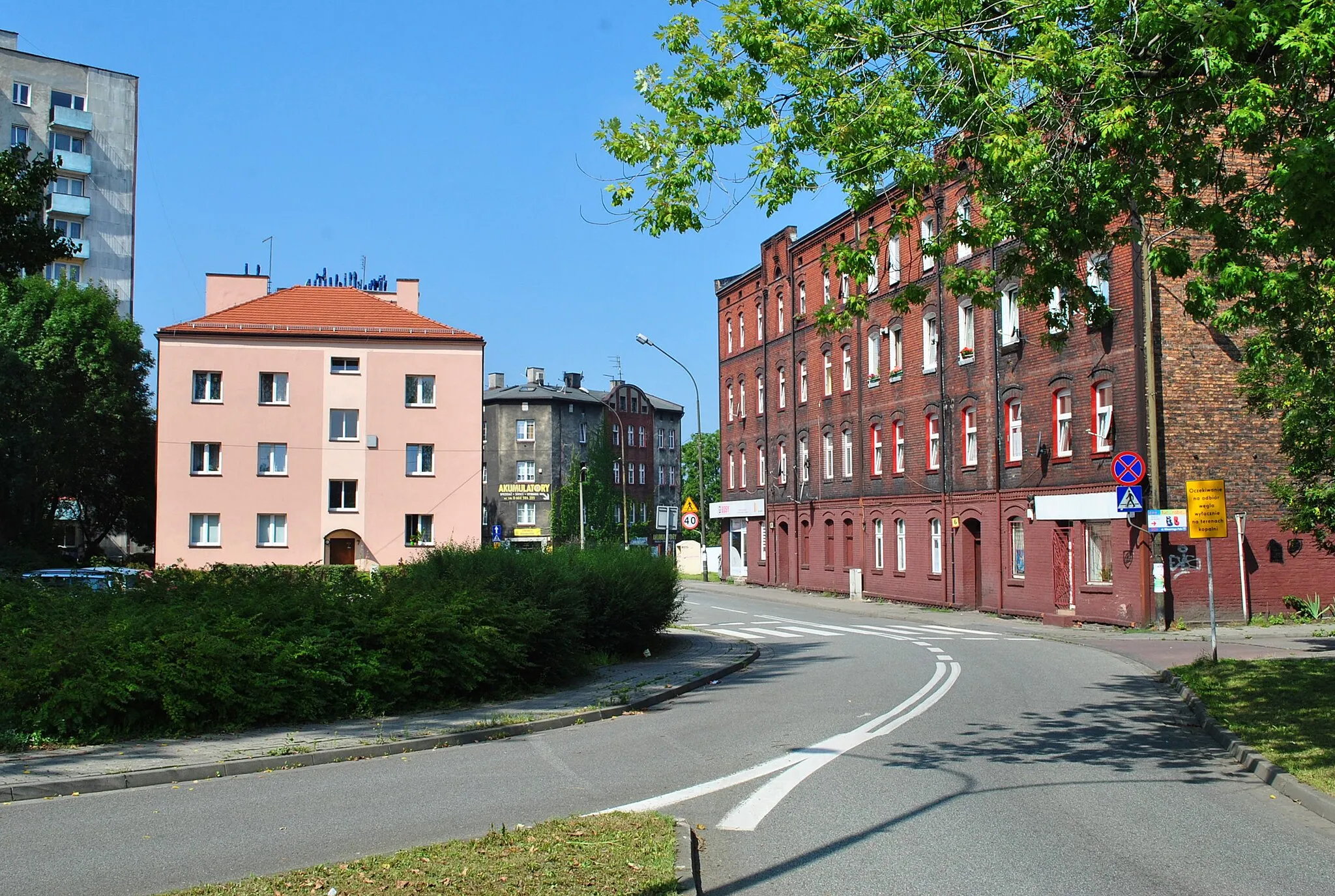 Photo showing: Katowice - Brynów. Ulica Wincentego Pola