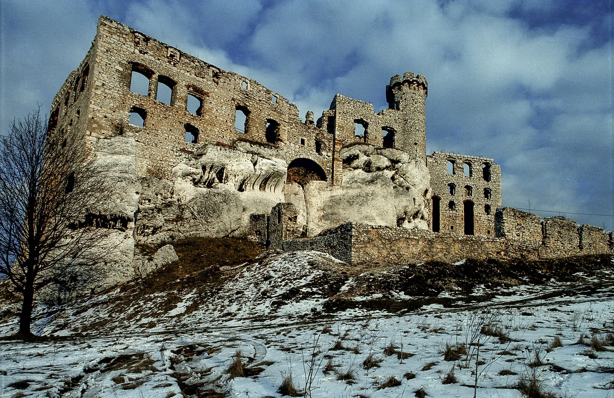 Photo showing: Poland, Jura, Ogrodzieniec Castle
