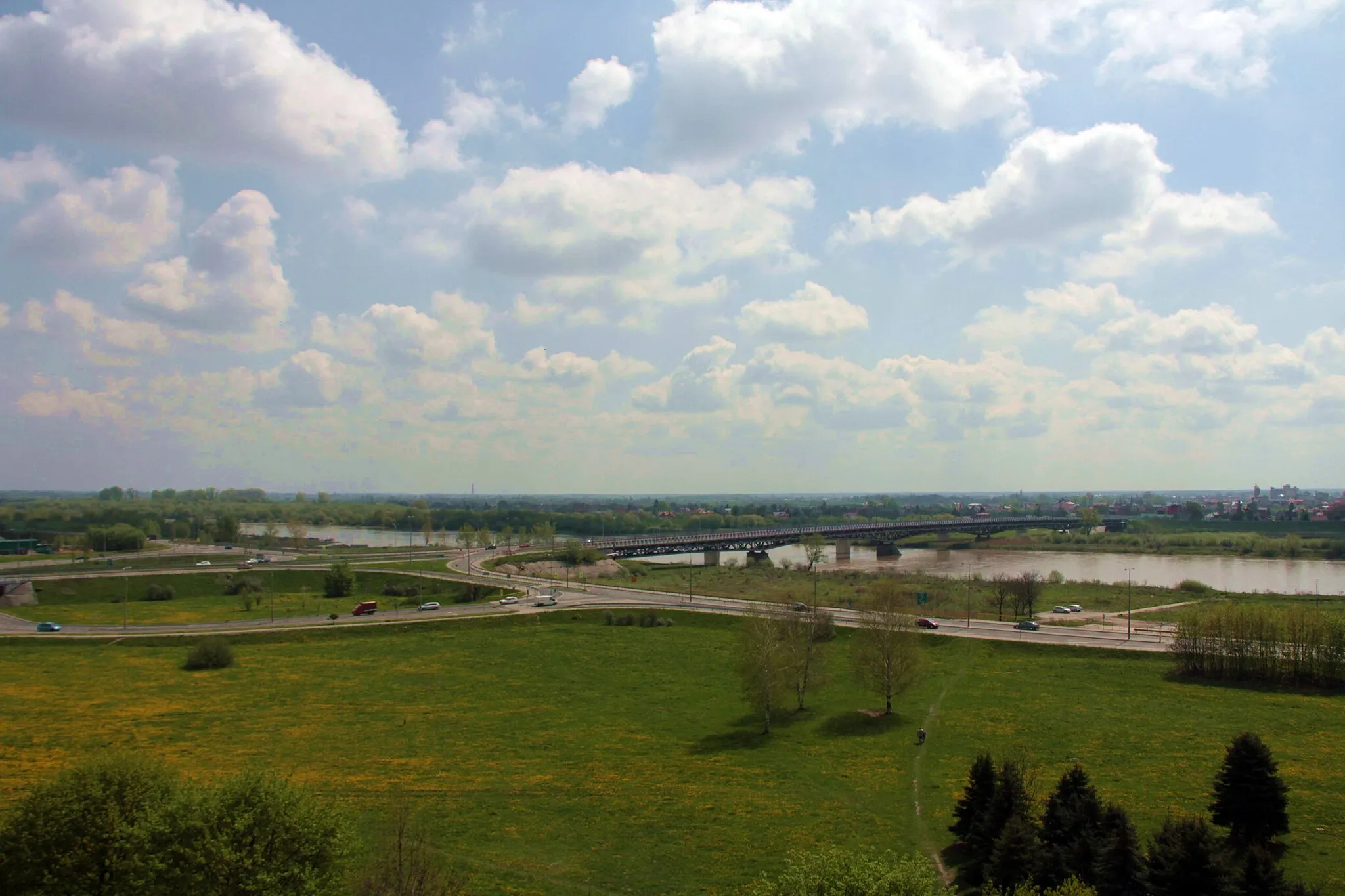 Photo showing: Sandomierz. Widok ze skarpy na most na Wiśle.