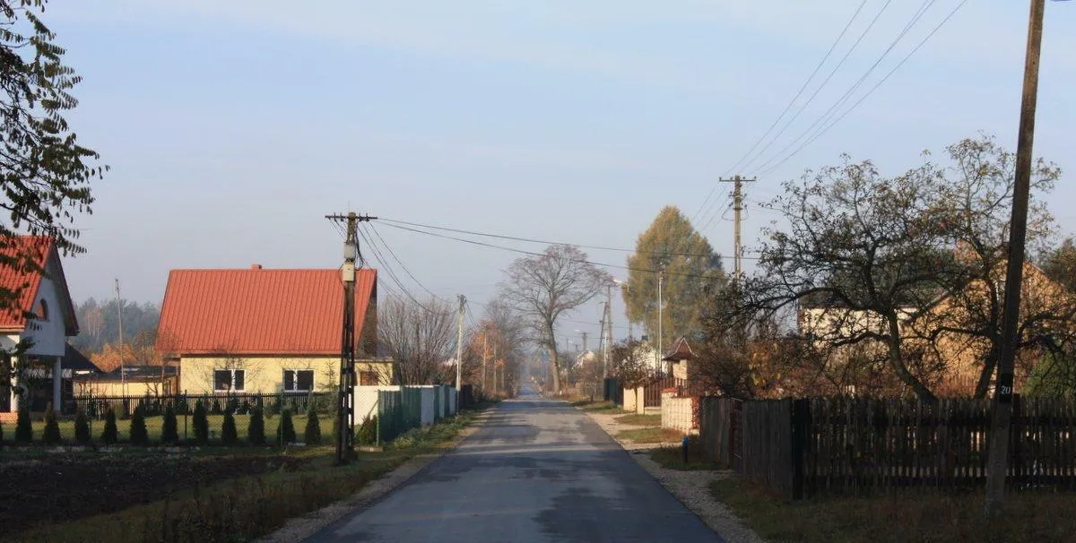 Photo showing: Południowa część wsi