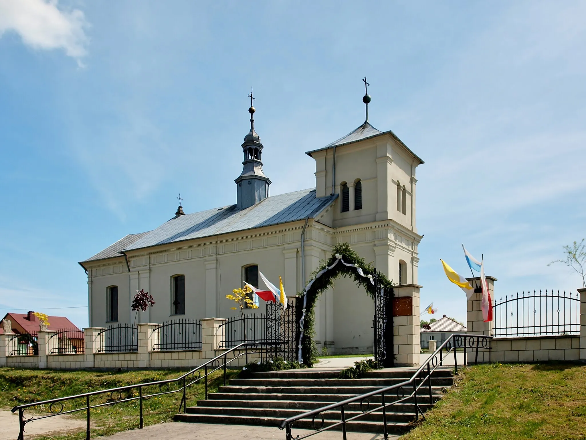 Photo showing: Michałów - parish church of St. Lawrence