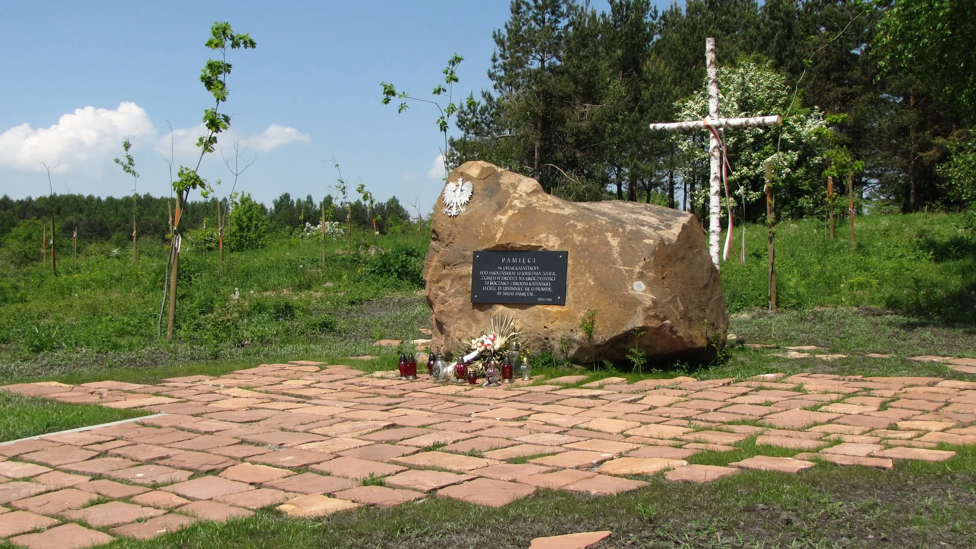 Photo showing: Pamięci Ofiar katastrofy pod Smoleńskiem...