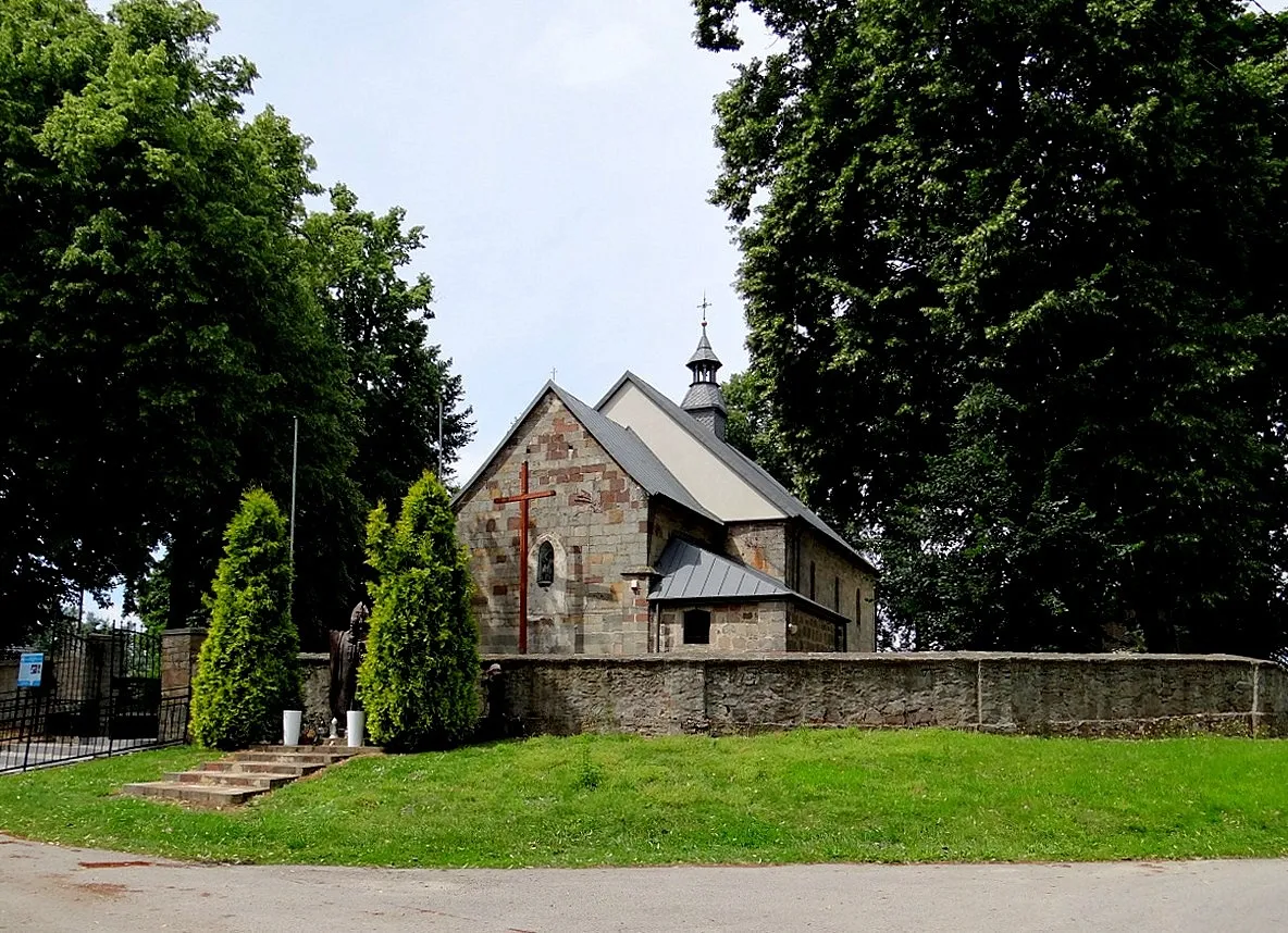 Photo showing: Tarczek - Romański kościół p.w. św. Idziego