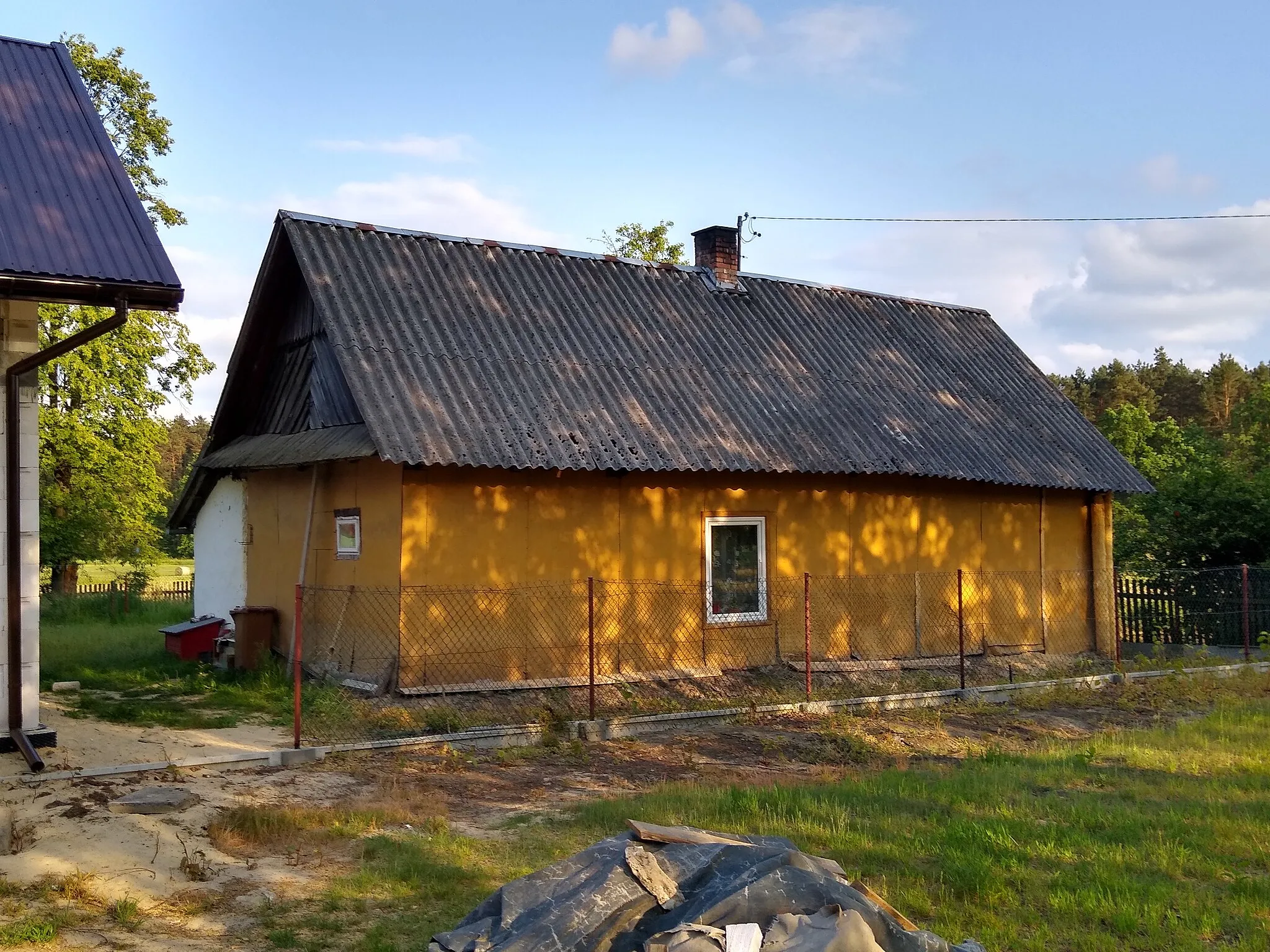 Photo showing: Cmolas (drewniany dom nr 455)