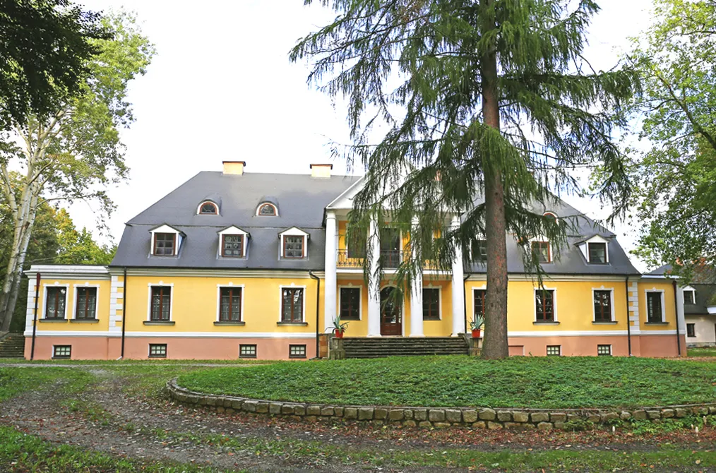 Photo showing: Dwór Horodyńskich w Zbydniowie