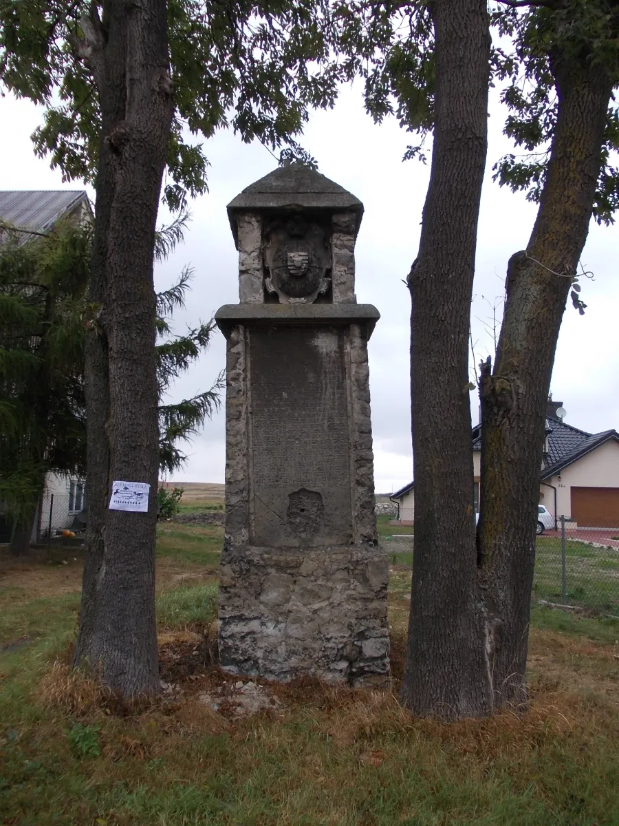 Photo showing: Monument from 1609.