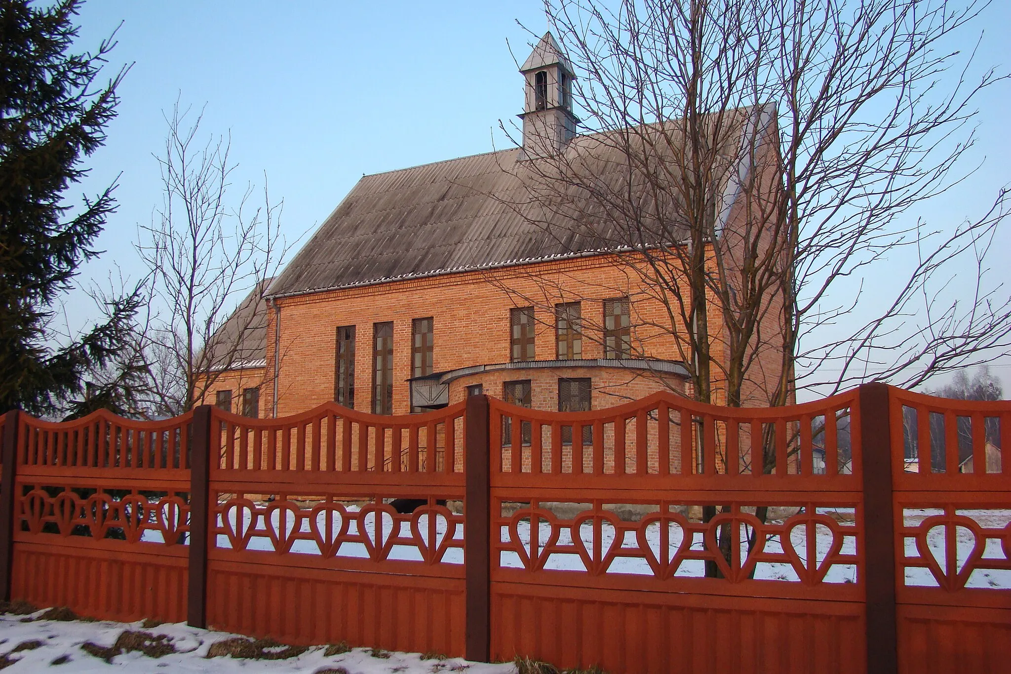 Photo showing: Szarbków church