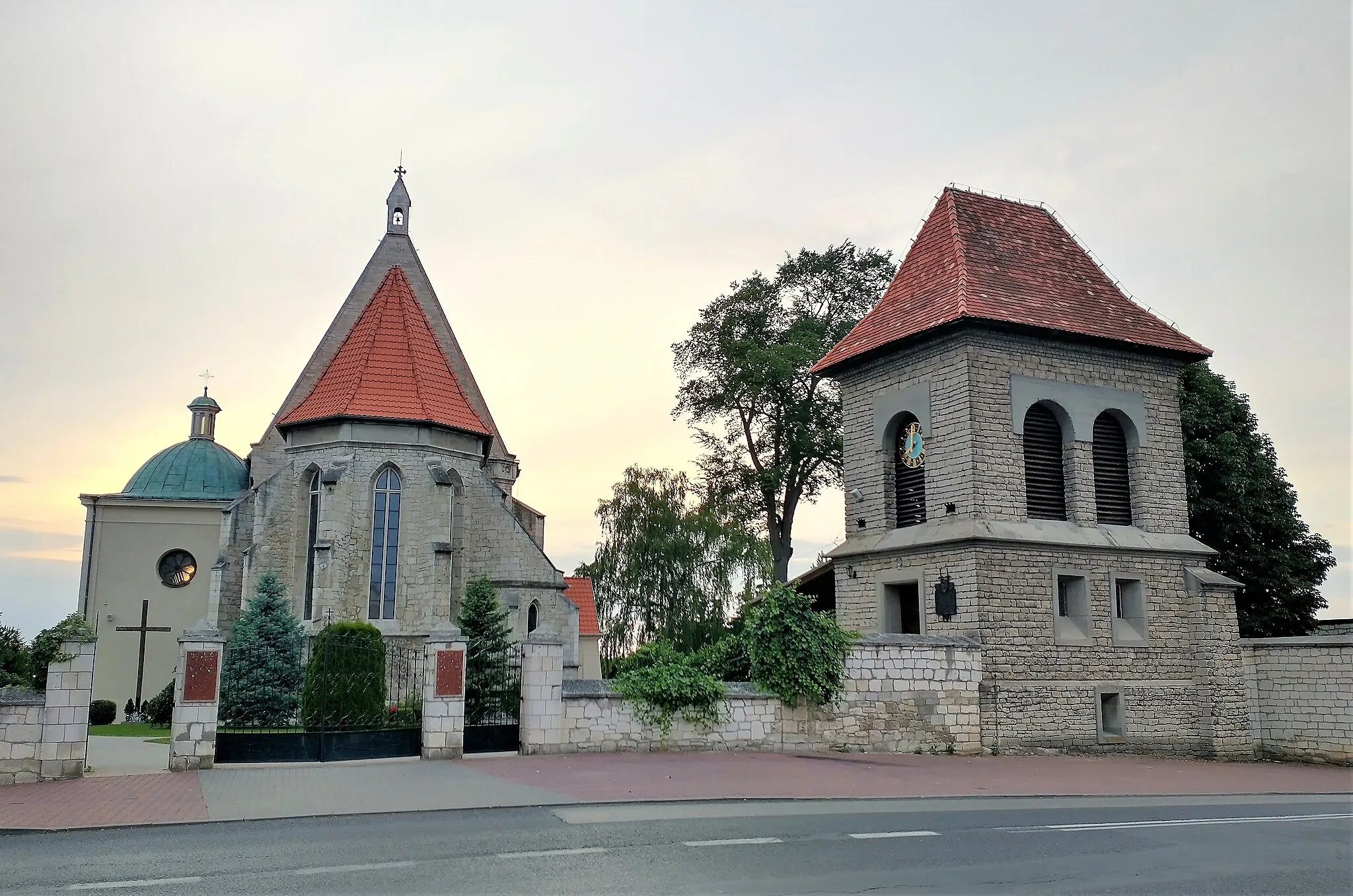 Photo showing: Kościół św. Piotra i Pawła w Stopnicy.