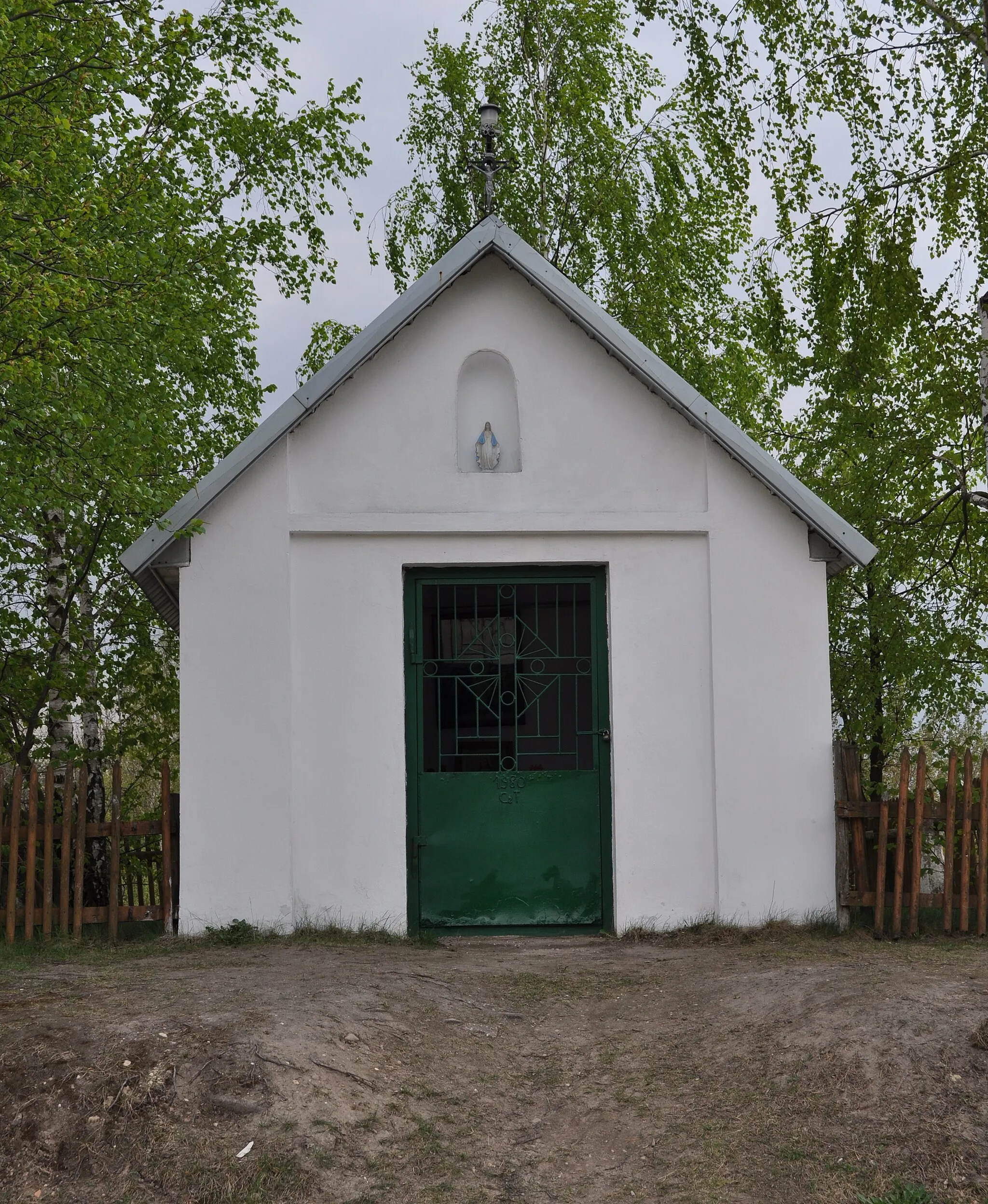 Photo showing: Shrine near Snochowice