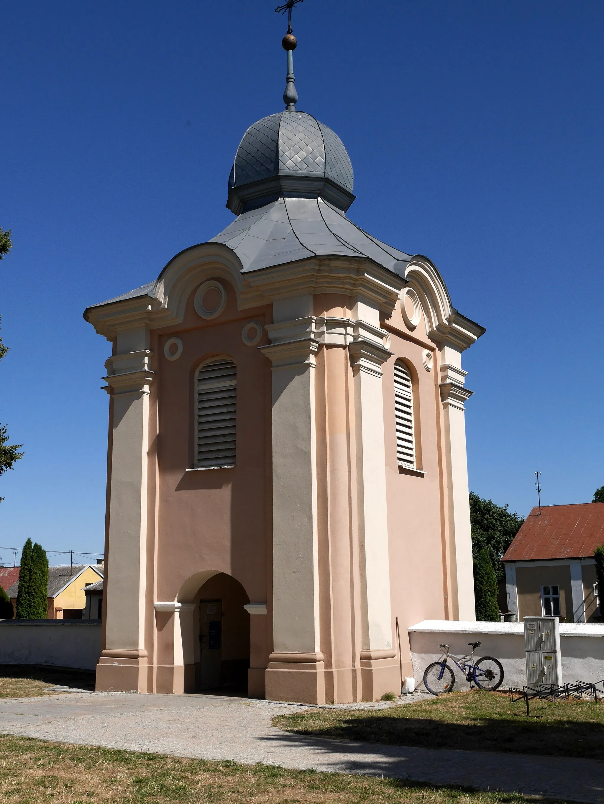 Photo showing: Bell tower of Saint Margaret church in Pierzchnica