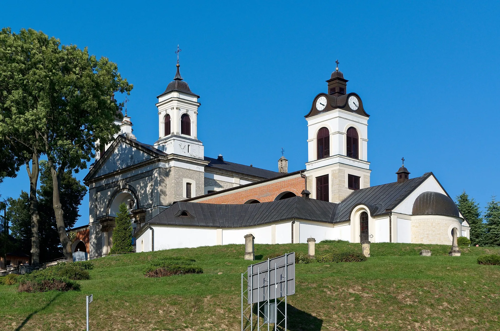 Photo showing: Saint Stanislaus Church in Ożarów