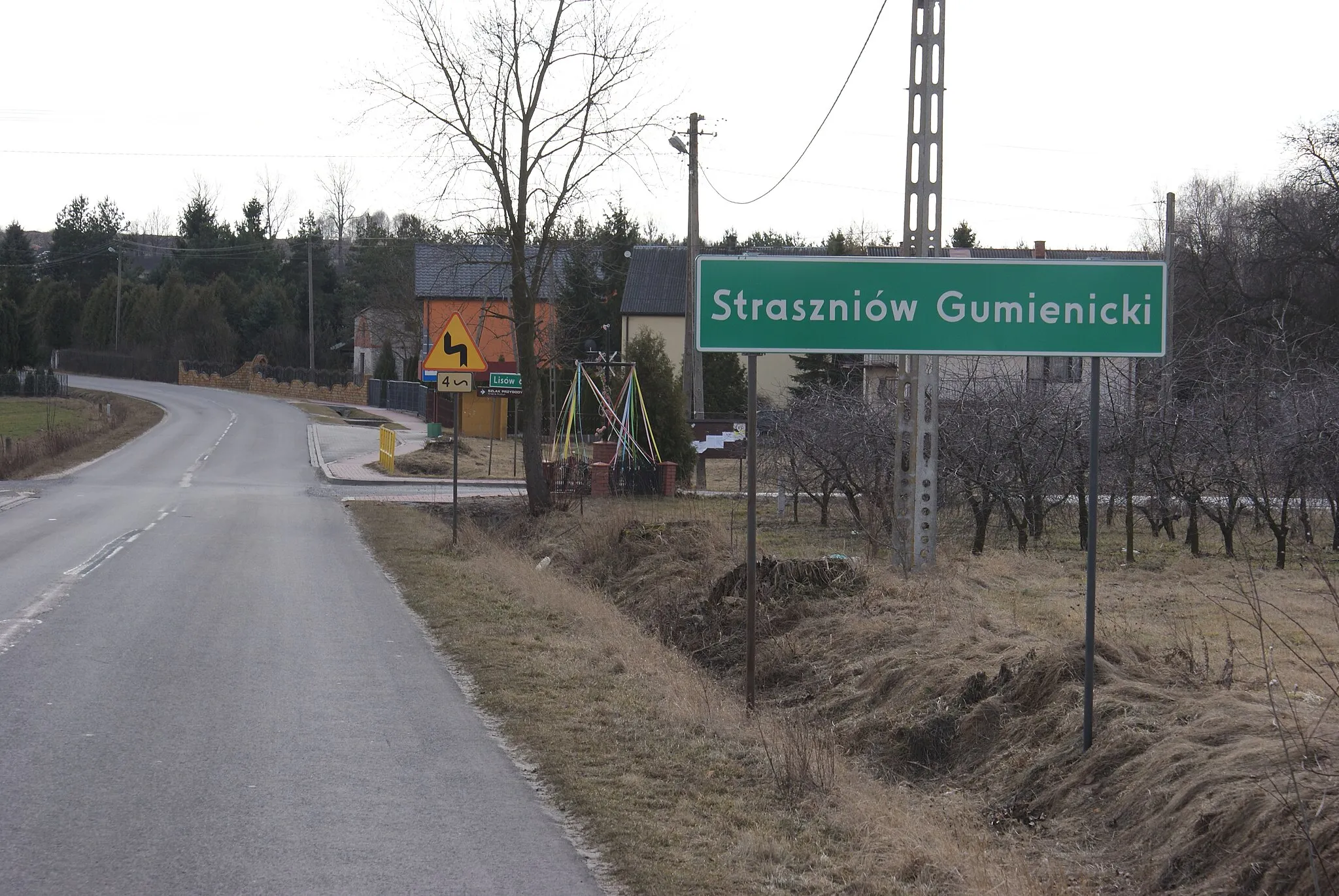 Photo showing: Skrzyżowanie w Straszniowie Gumienickim