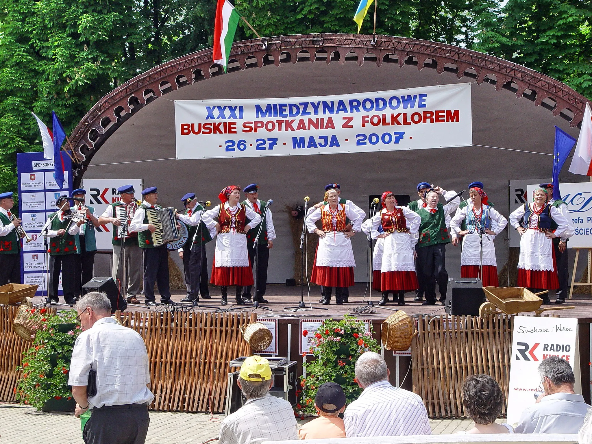 Photo showing: Buskie Spotkania z Folklorem, Zespół Ludowy "GNIEŹDZISKA" z Gnieździska k.Łopuszna
