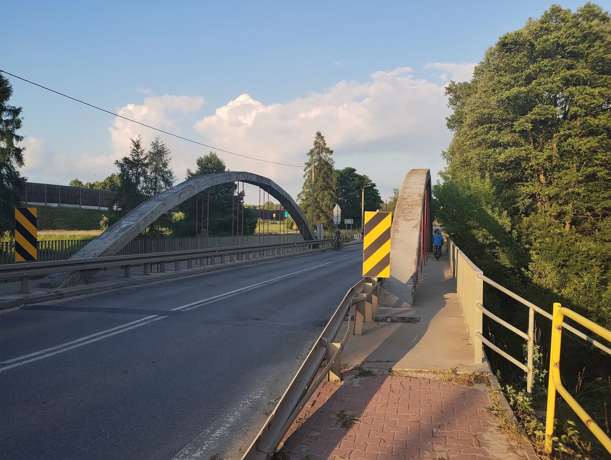 Photo showing: A bridge in Cedzyna.