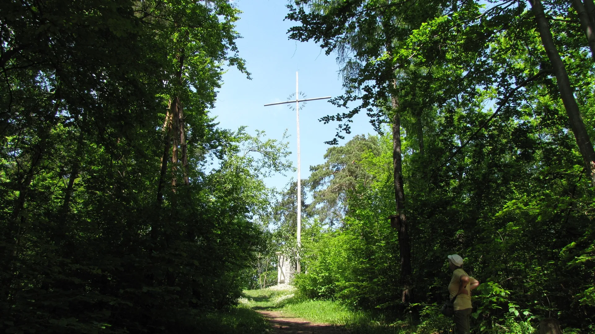 Photo showing: Krzyż na Bruszni (Top Brusznia - Cross Scout)