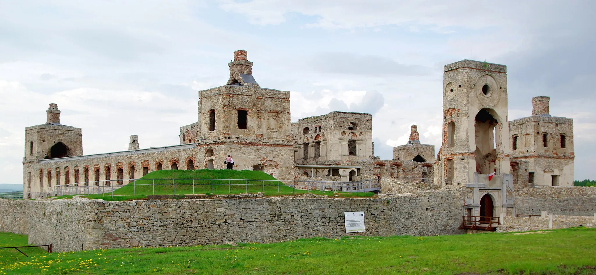 Photo showing: Krzyżtopór Castle in Ujazd