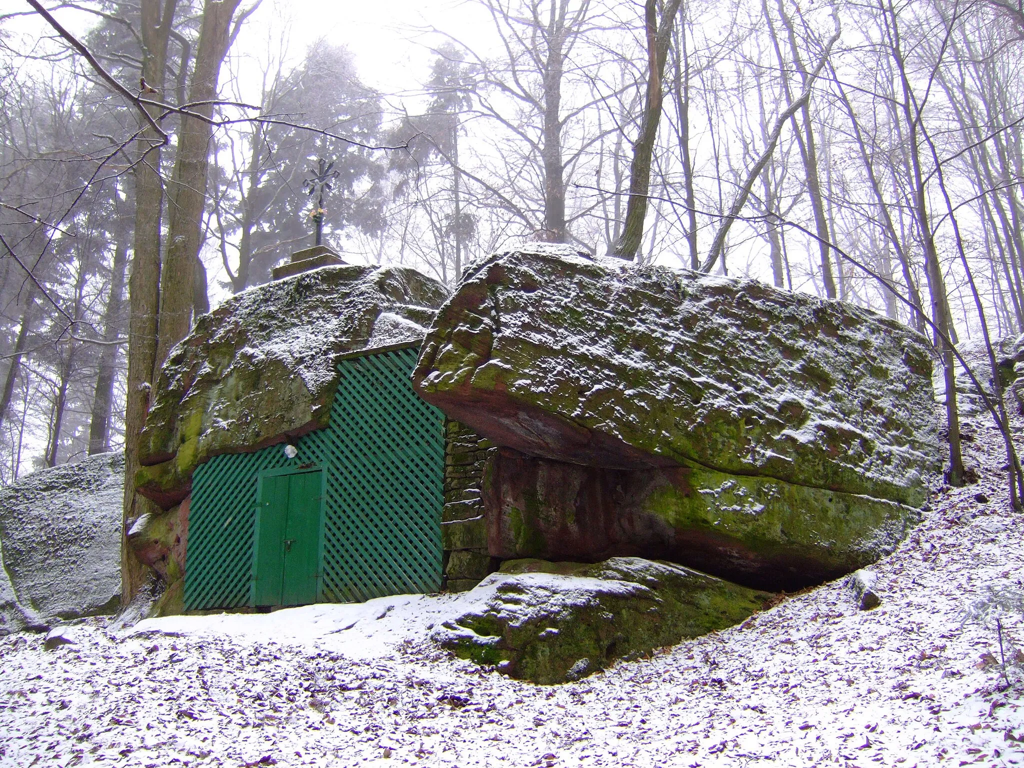 Photo showing: St. Rosalia's chapel, Góra Perzowa, Świętokrzyskie Mountains, Poland