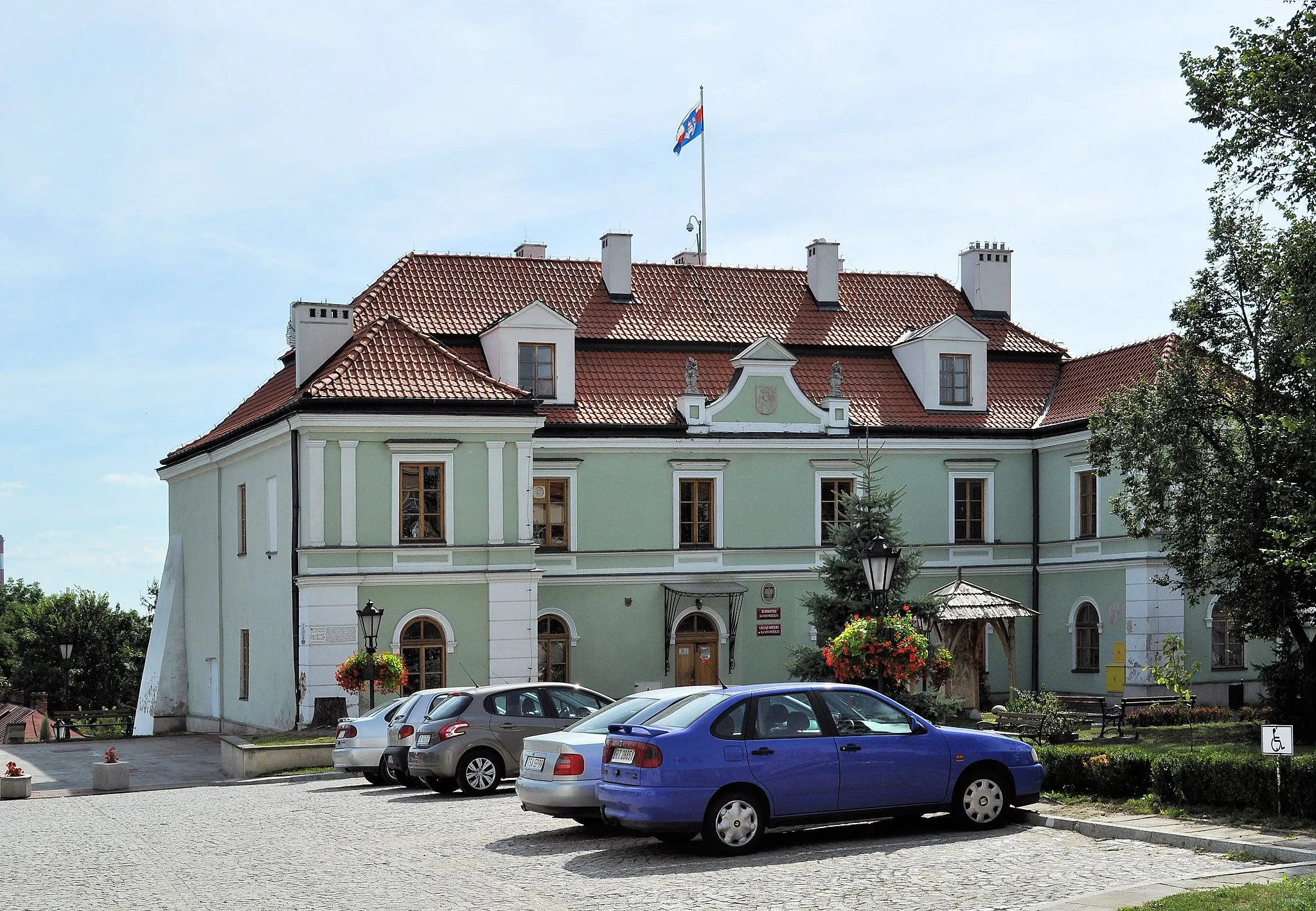 Photo showing: Dawny klasztor dominikanów, obecnie Urząd Miejski.