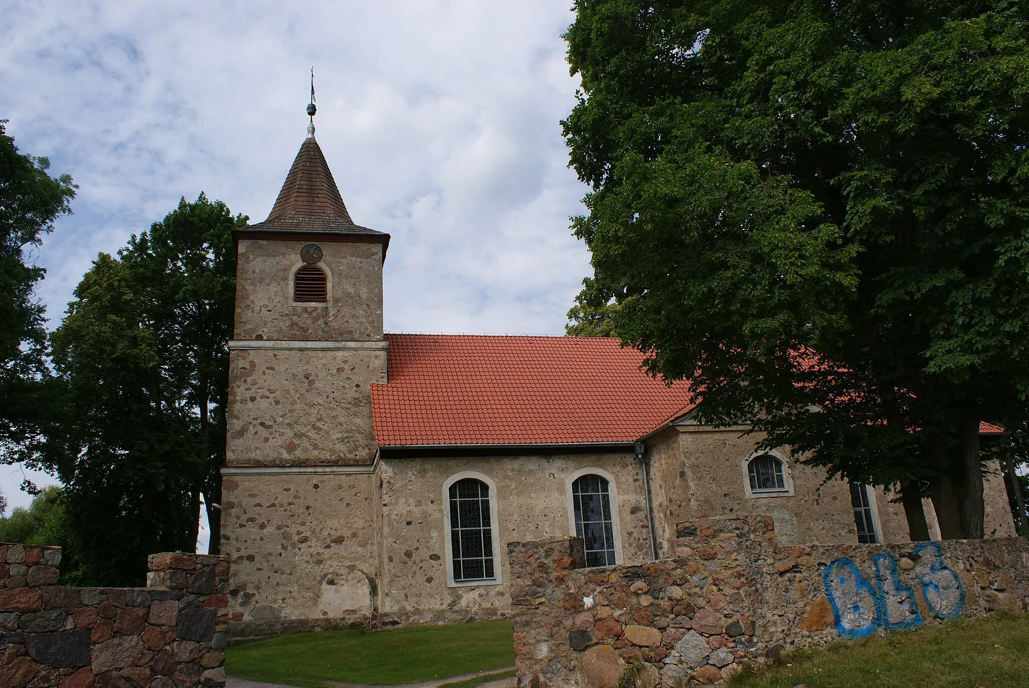 Photo showing: Church in Straduny, Poland