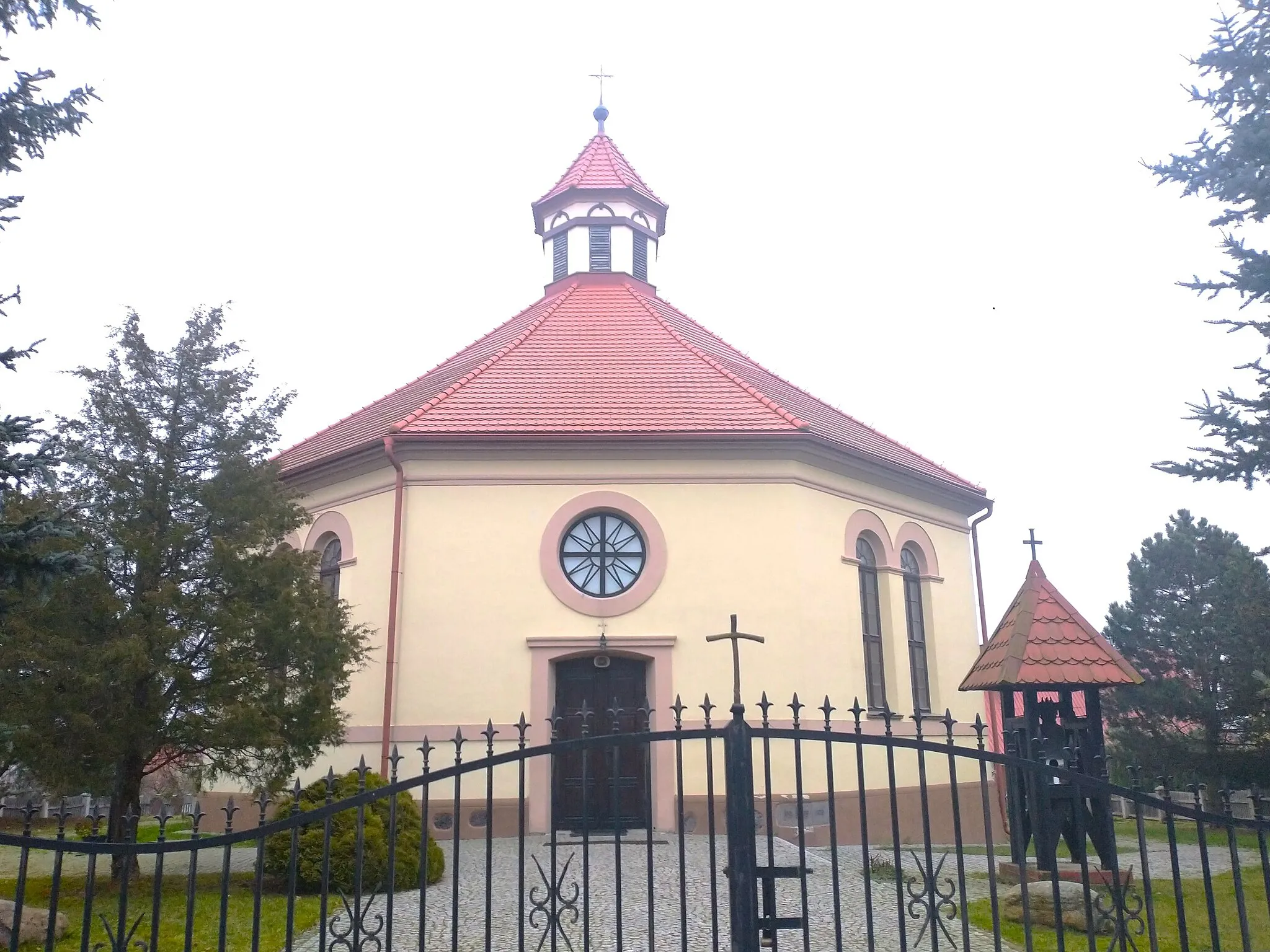 Photo showing: Kościół Chrystusa Króla w Radziejach.