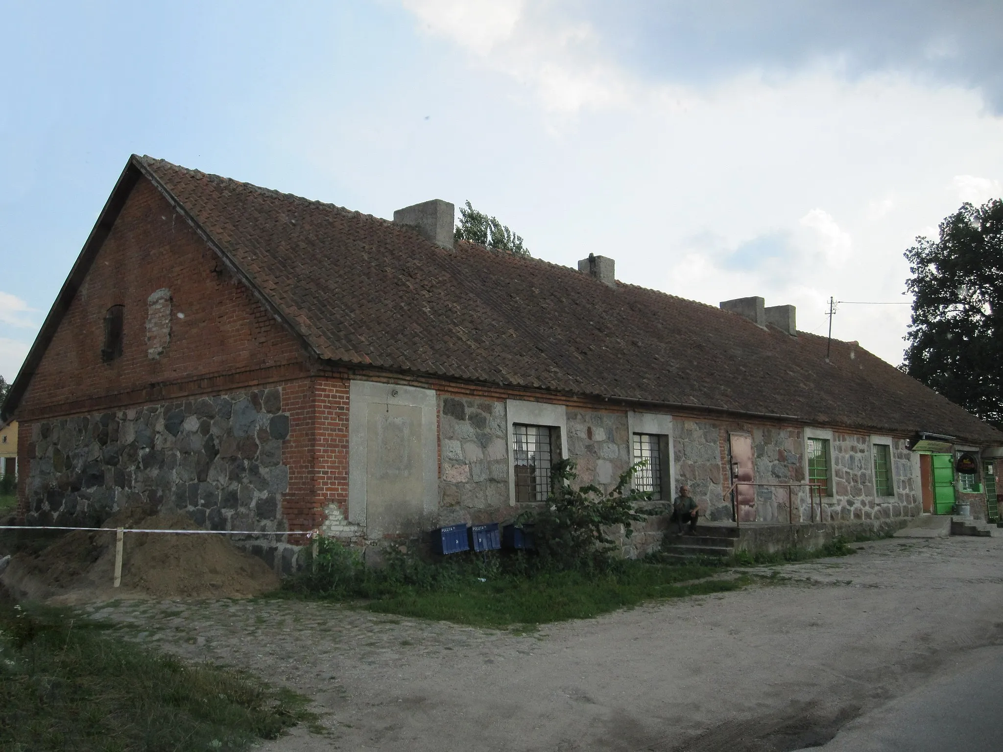 Photo showing: Orzyny - old building