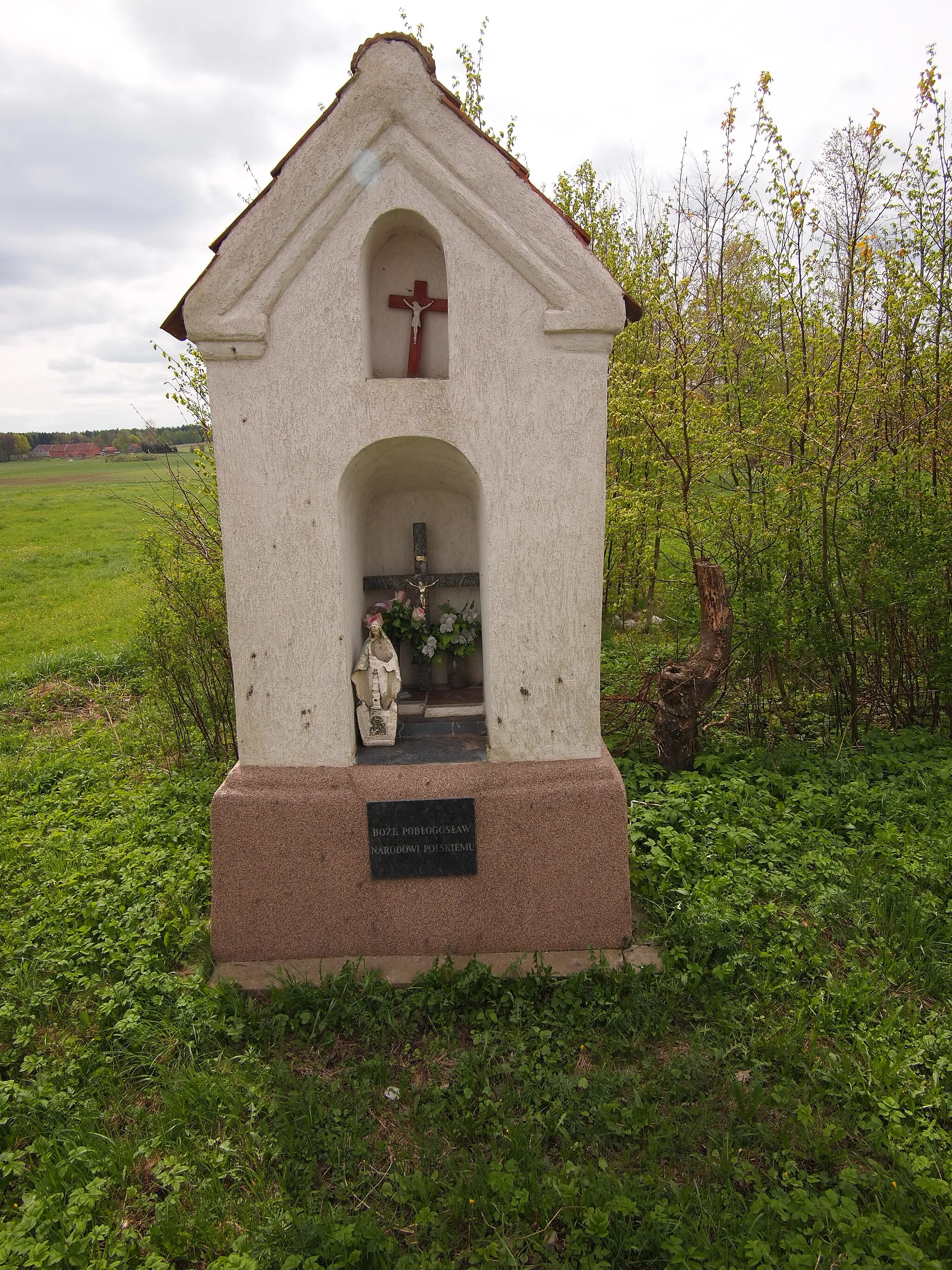 Photo showing: Miłkowo - wayside shrine