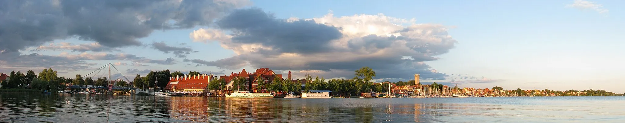Photo showing: Mikołajki town panorama from the lake