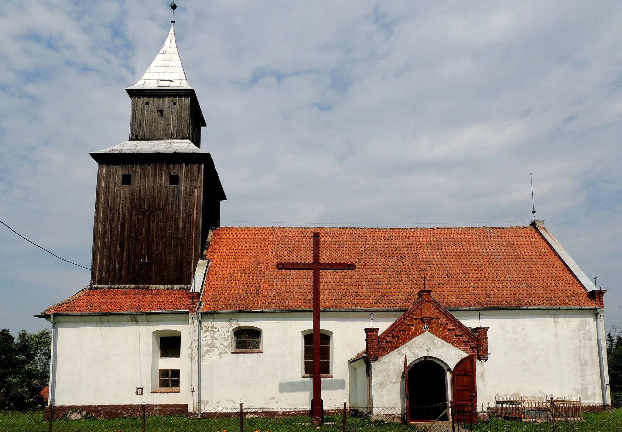 Photo showing: Stare Siedlisko - dawny kościół ewangelicki, obecnie rzymskokatolicki filialny p.w. św. Józefa Robotnika, 1770-1776, 1851