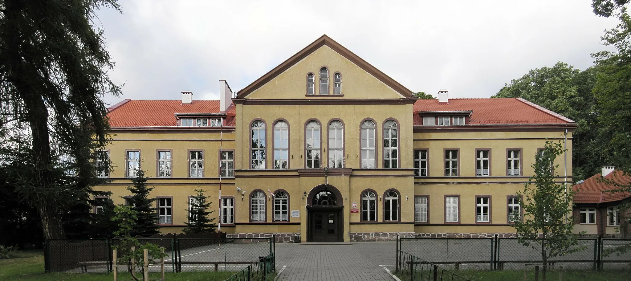 Photo showing: Primary schools No 2 in Ostróda