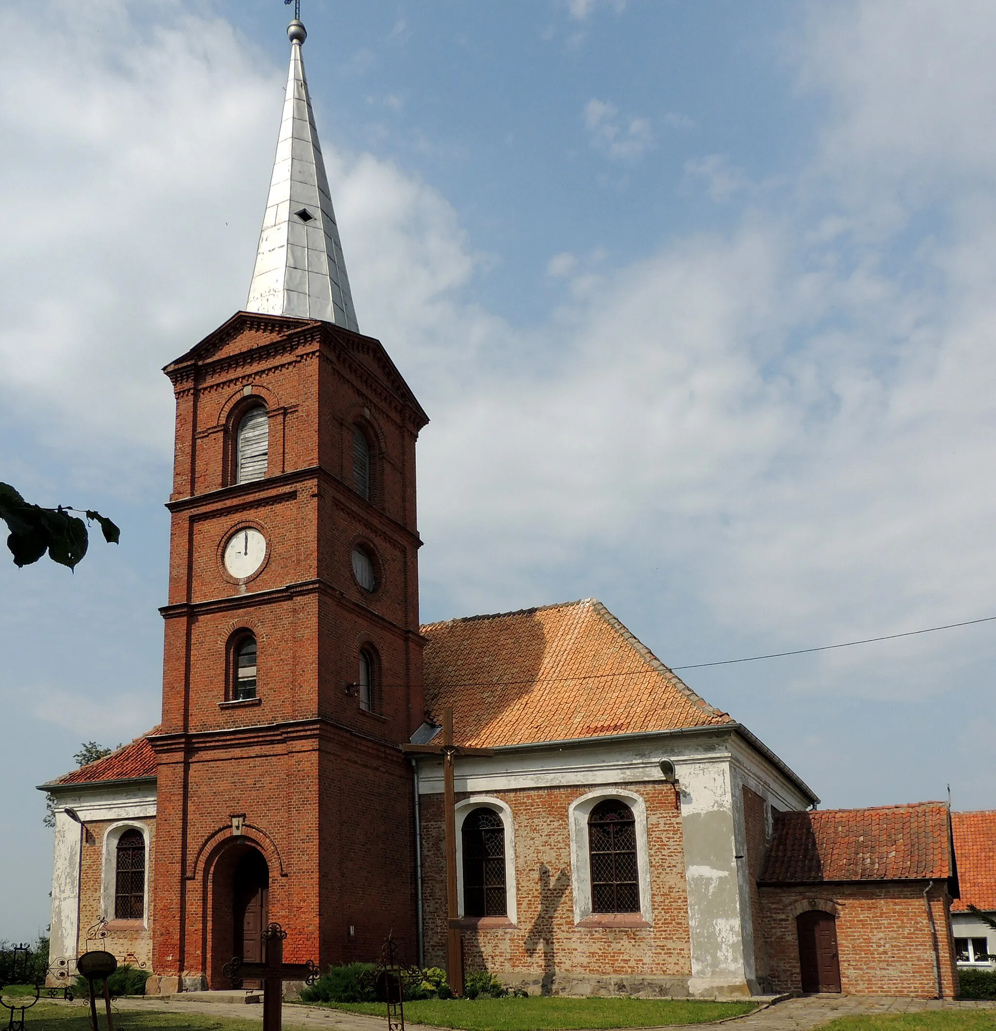 Photo showing: Nowica, kościół par. p.w. Matki Boskiej Częstochowskiej, XVIII, 1896