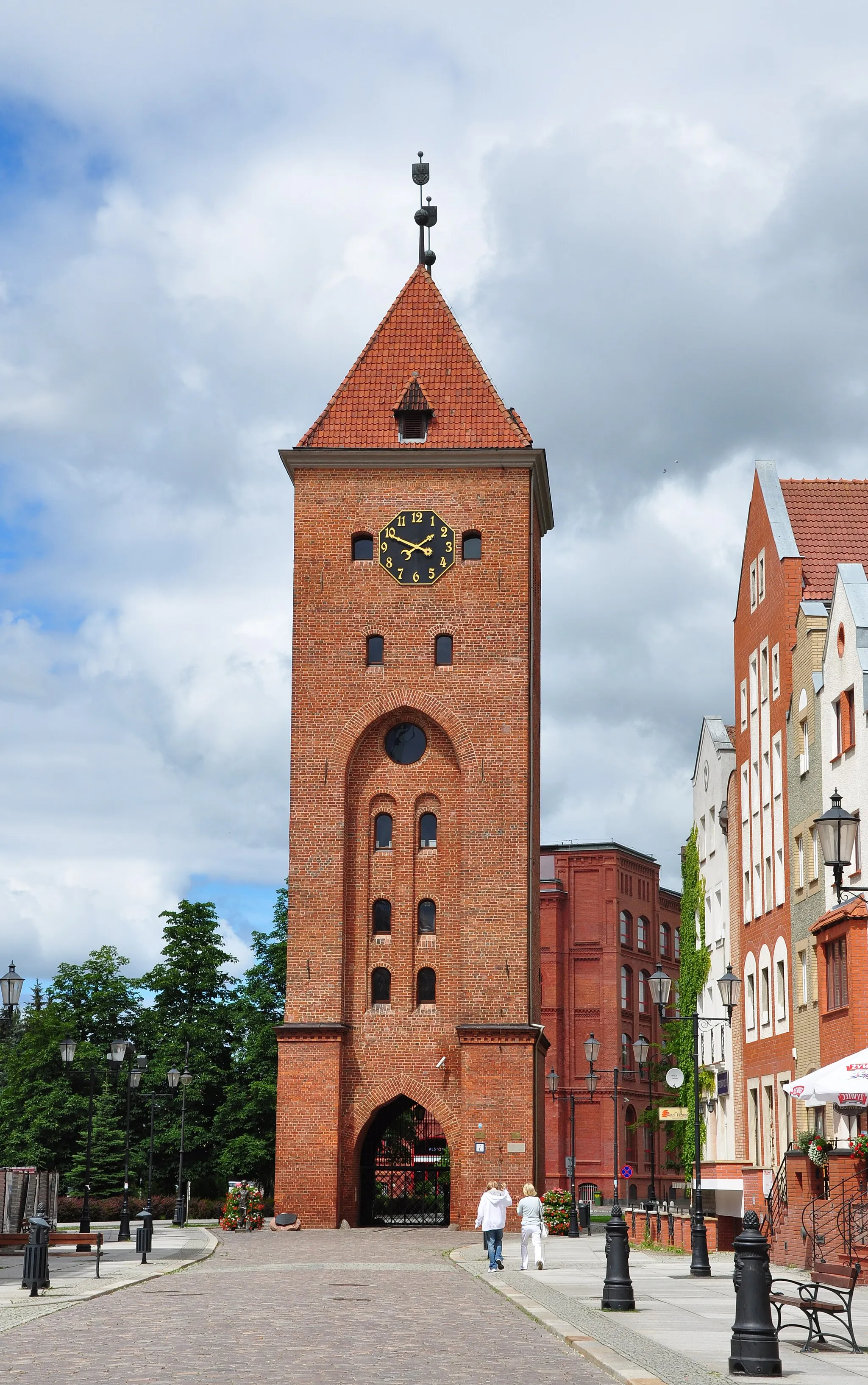 Photo showing: Brama Targowa w Elblągu (wieża zegarowa)
