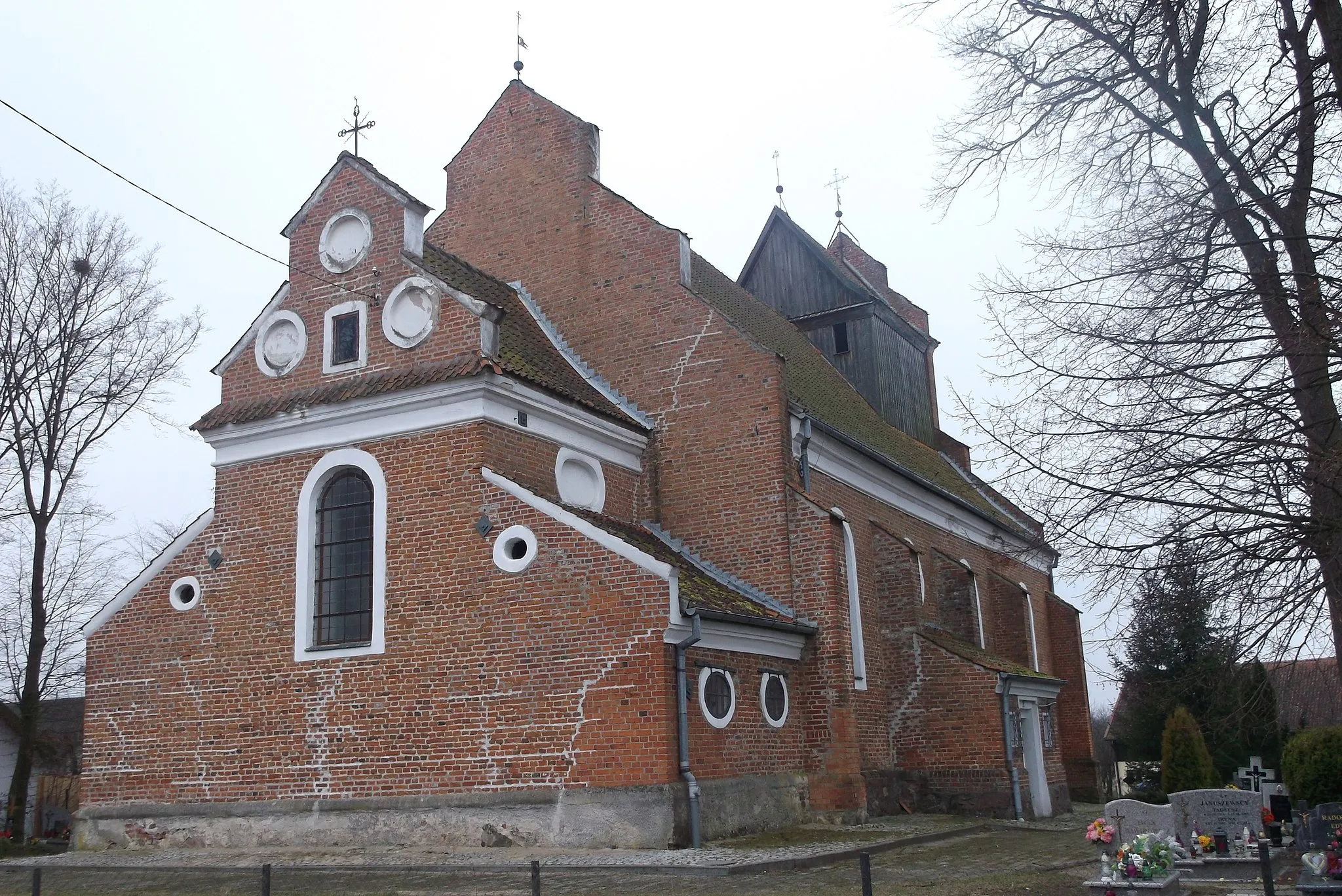 Photo showing: Chruściel kościół p.w. Świętej Trójcy