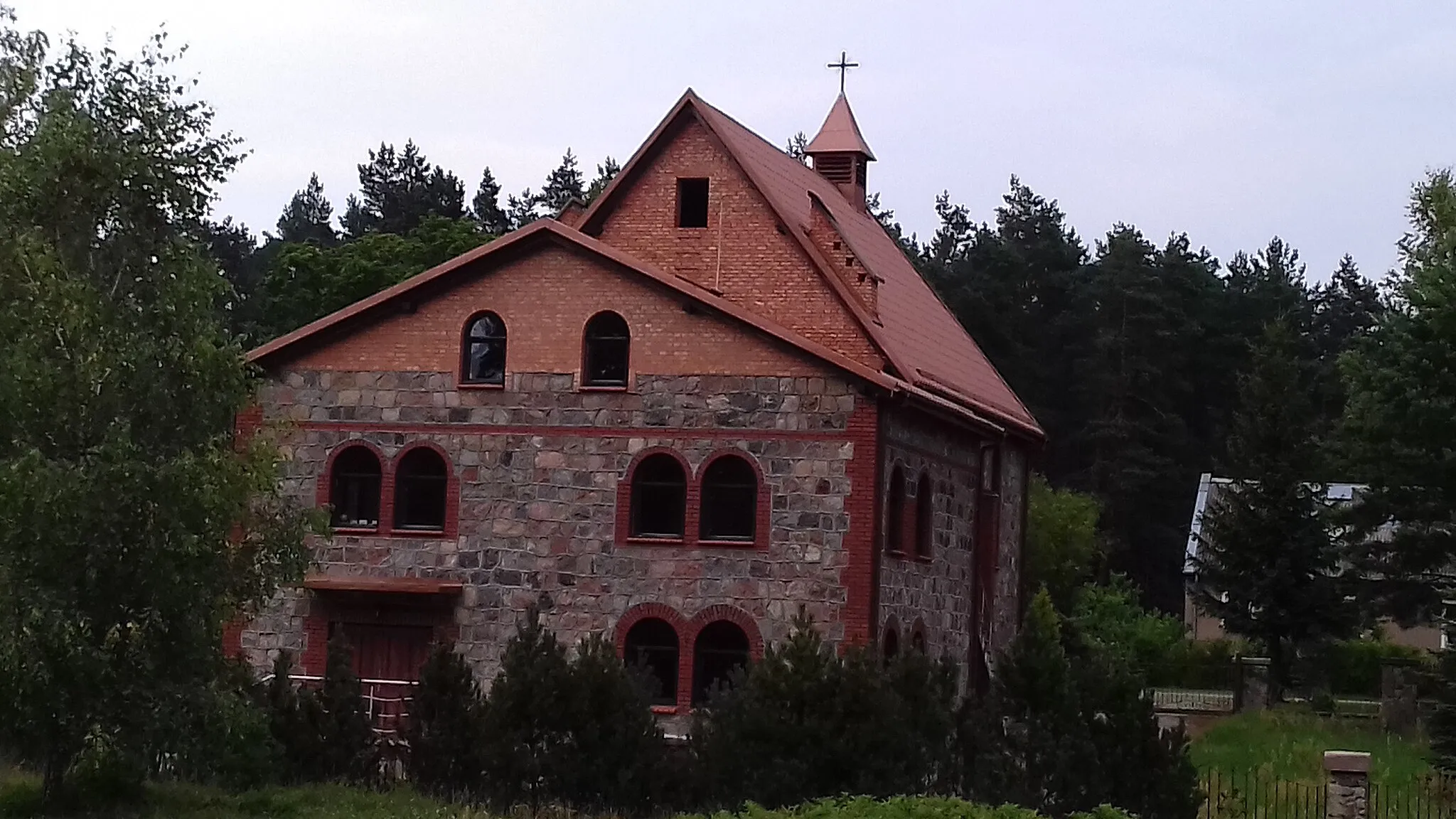 Photo showing: Saint Hubertus church in Zimna Woda, Warmian-Masurian Voivodeship, Poland