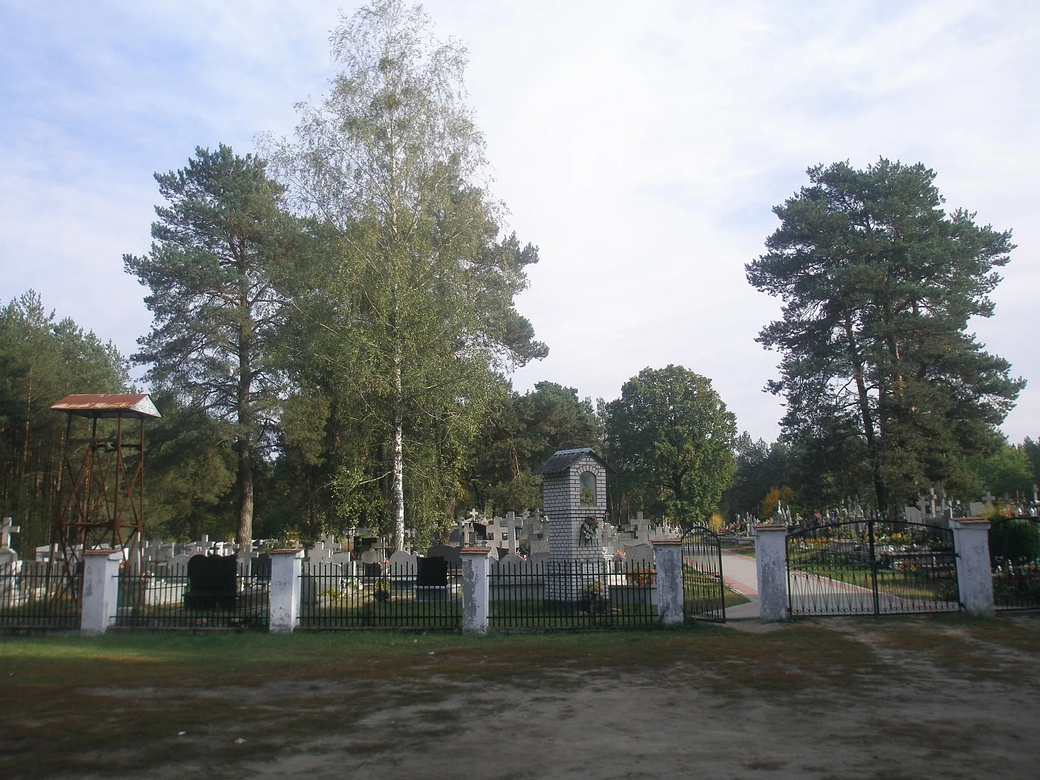 Photo showing: Zaręby - cmentarz