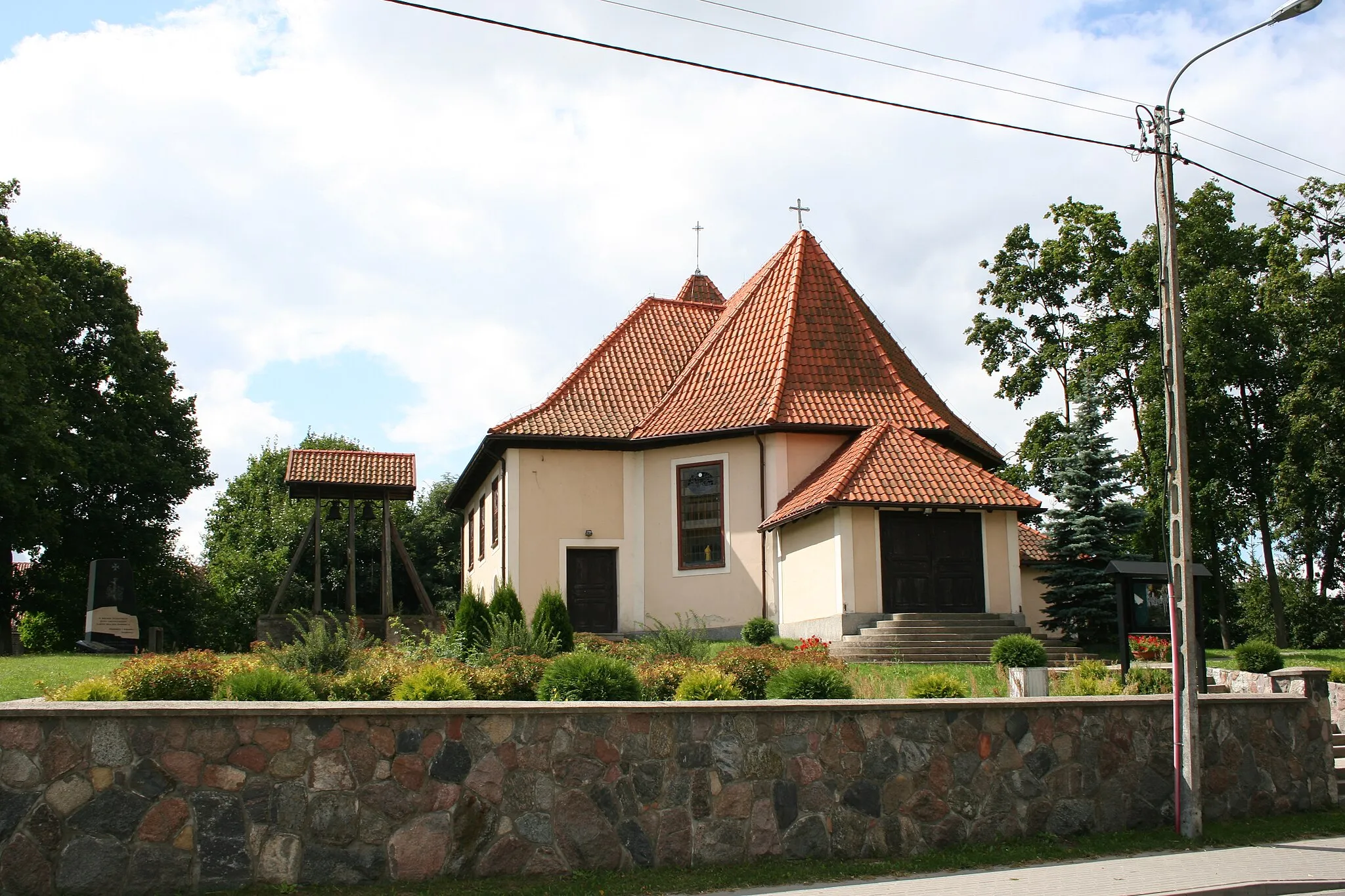 Photo showing: Stębark - dawny kościół ewangelicki, obenie rzymskokatolicki parafialny p.w. Św. Trójcy, 1681, 1909