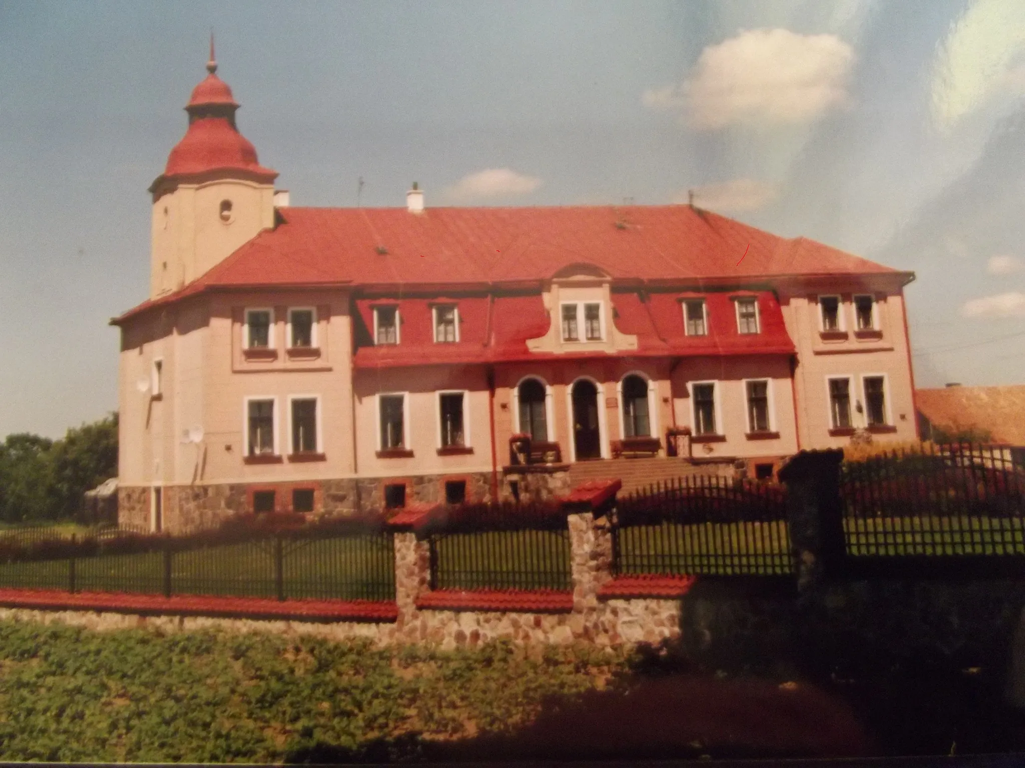 Photo showing: pałac /ob. klasztor/ widok  od trasy E-7               elewacja frontowa
Rychnowo, Grunwald