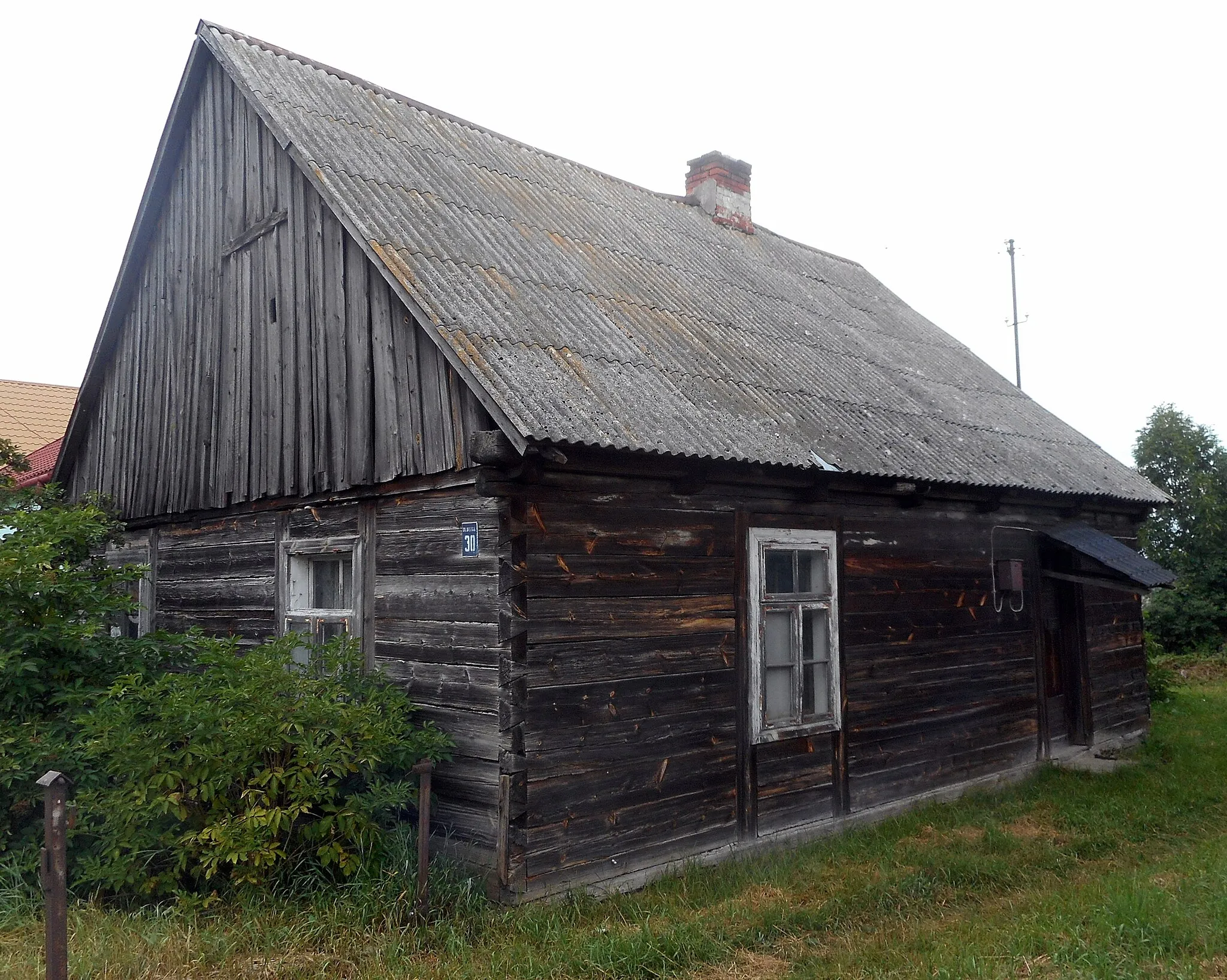 Photo showing: Wooden house in Jednorożec, Przasnysz country, Kurpie (Green Forest), Poland