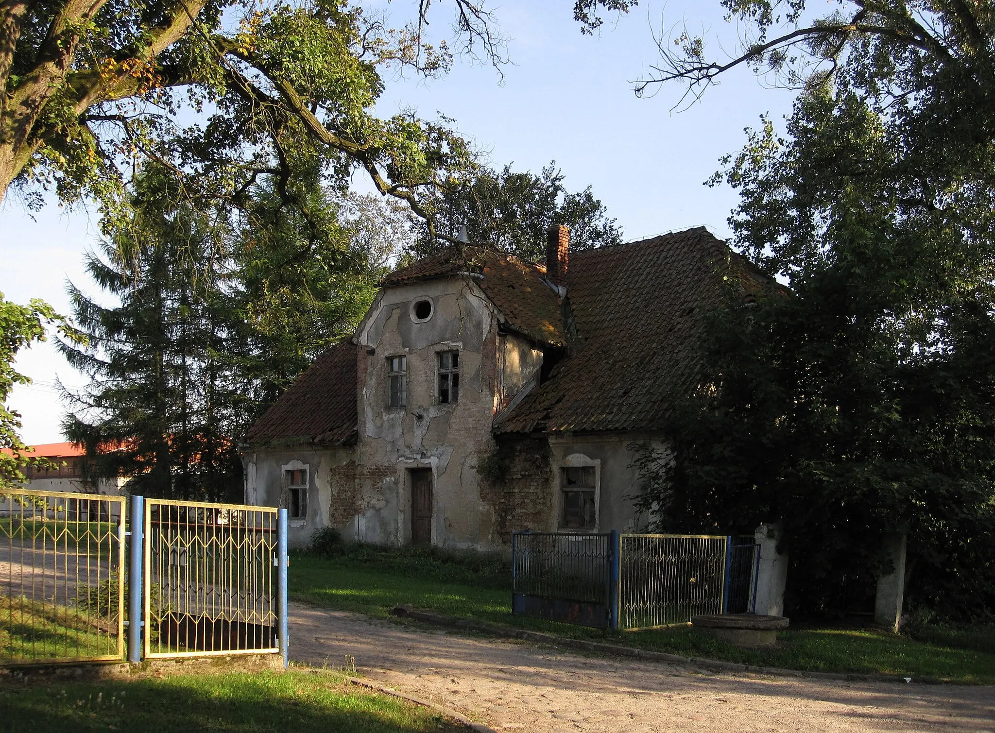 Photo showing: Manor in Gródki village