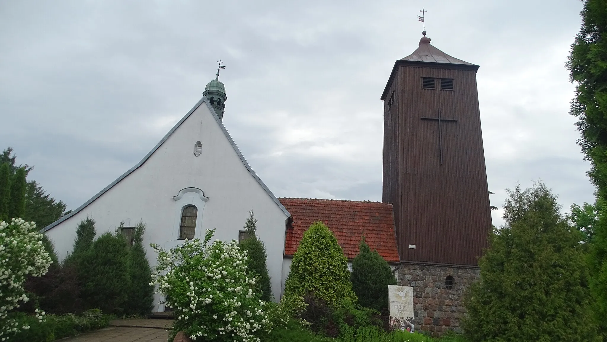 Photo showing: Kościół parafialny św. Mikołaja Biskupa w Zwiniarzu