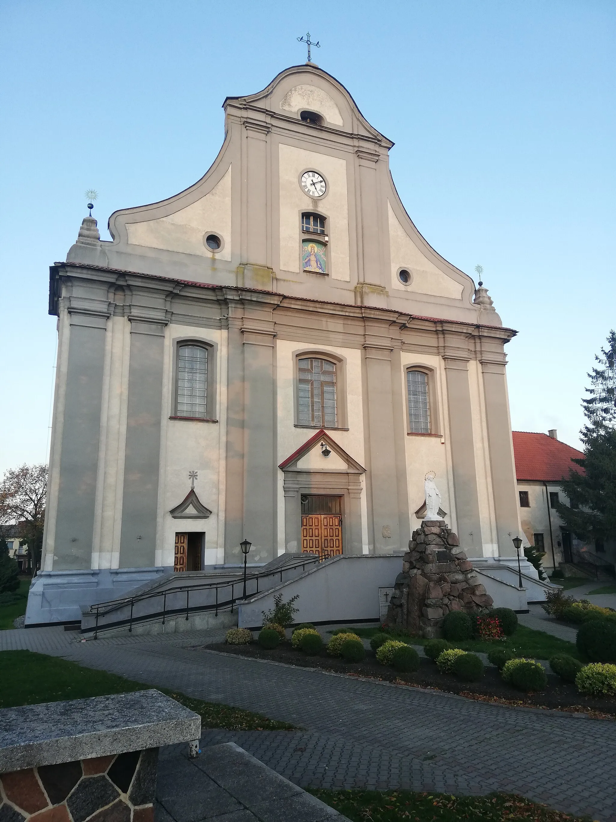 Photo showing: Kościół parafialny Trójcy Świętej w Żurominie, 1760-1784