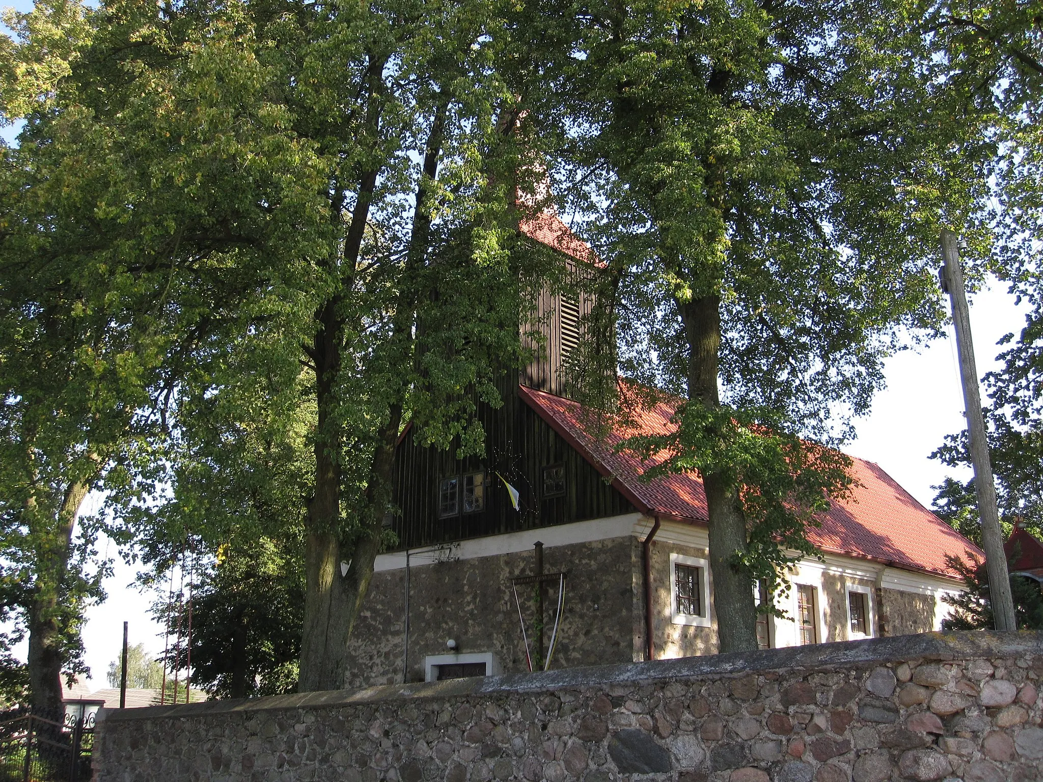 Photo showing: Saint Lawrence church in Kiełpiny