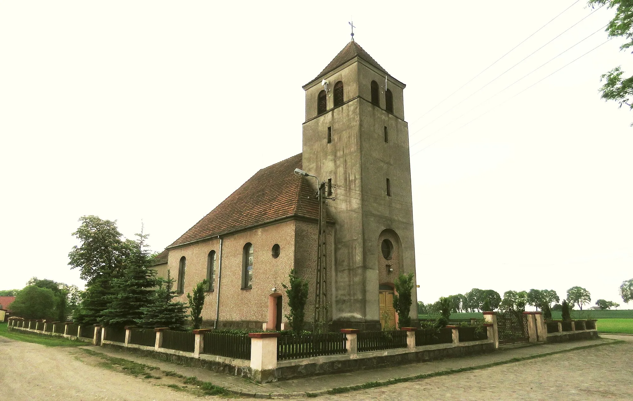 Photo showing: Gwiździny - rzymskokatolicki kościół parafialny p.w. św. Jana Bosko