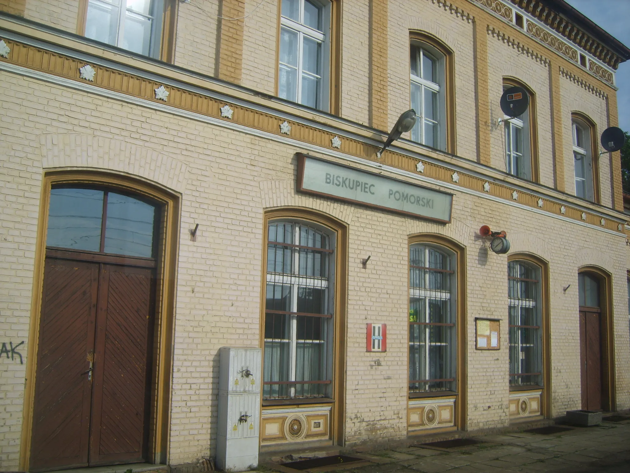 Photo showing: Biskupiec Pomorski dworzec.
