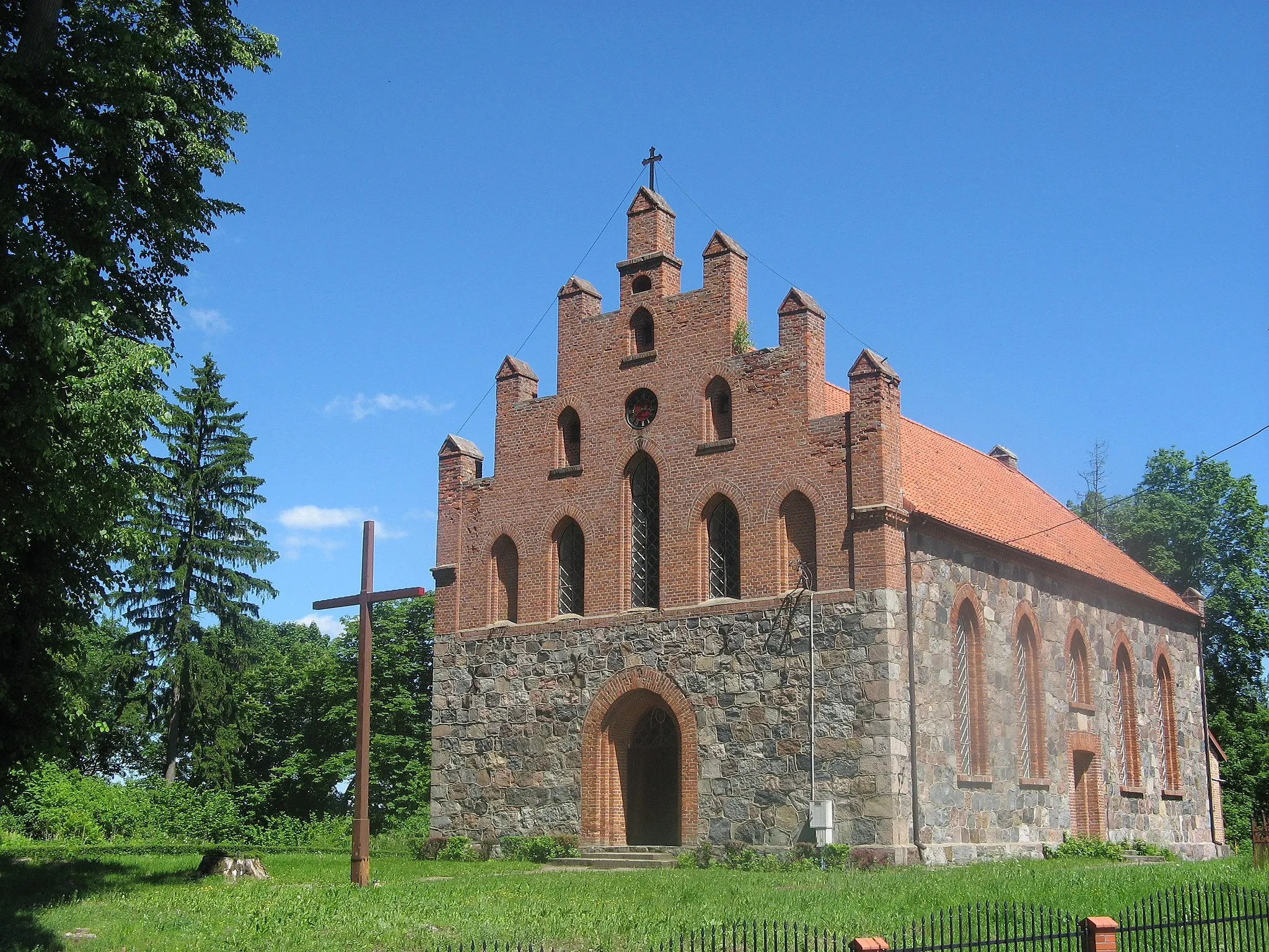 Photo showing: Mielno - dawny kościół ewangelicki z 1864, obecnie rzymskokatolicki filialny p.w. św. Jana Chrzciciela