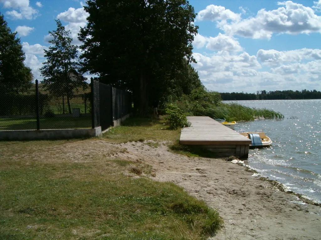 Photo showing: Rybno - nad jeziorem Zarybinek, 2003