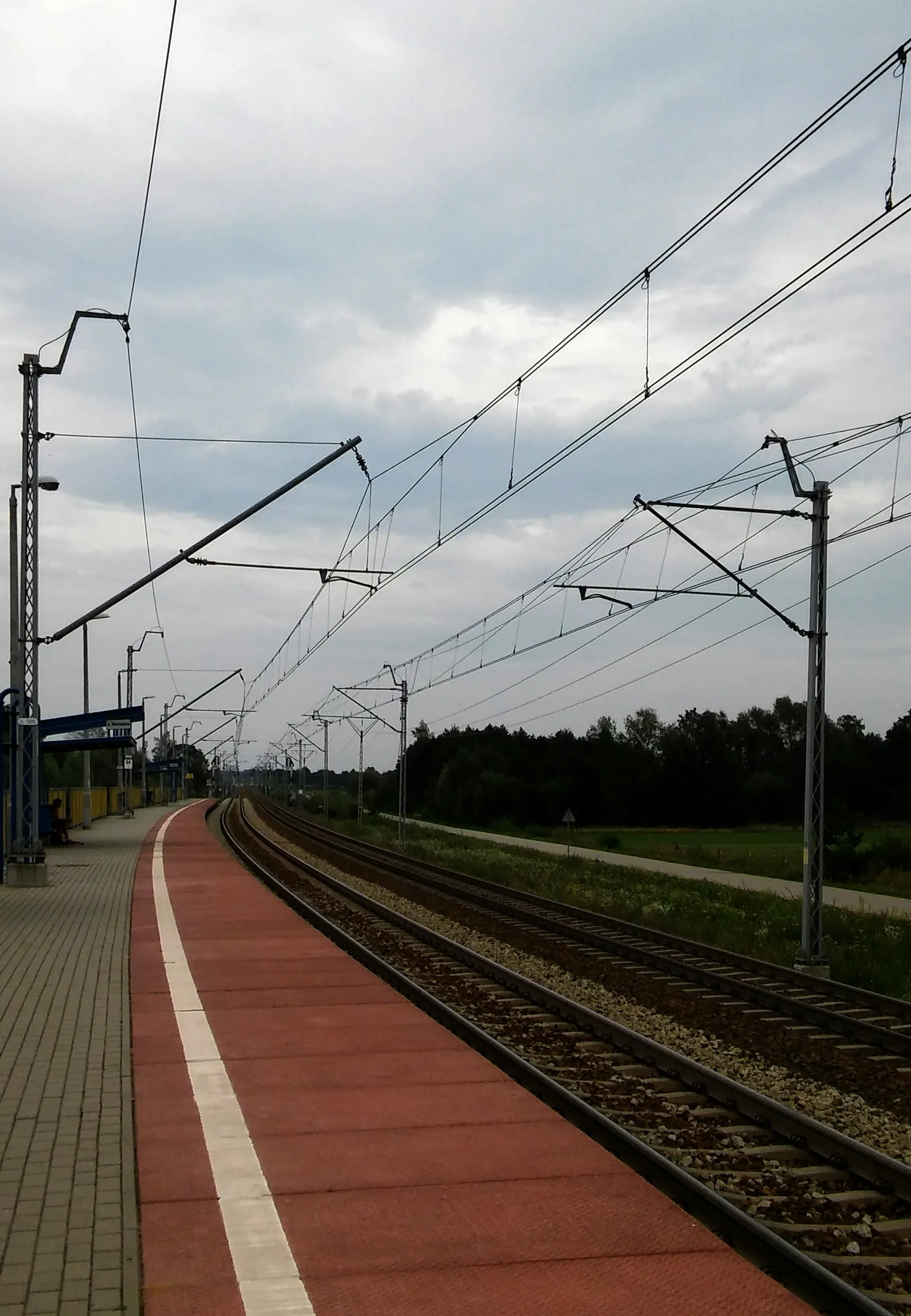 Photo showing: Train station in Kątne (Masovian Voivodeship in Poland)