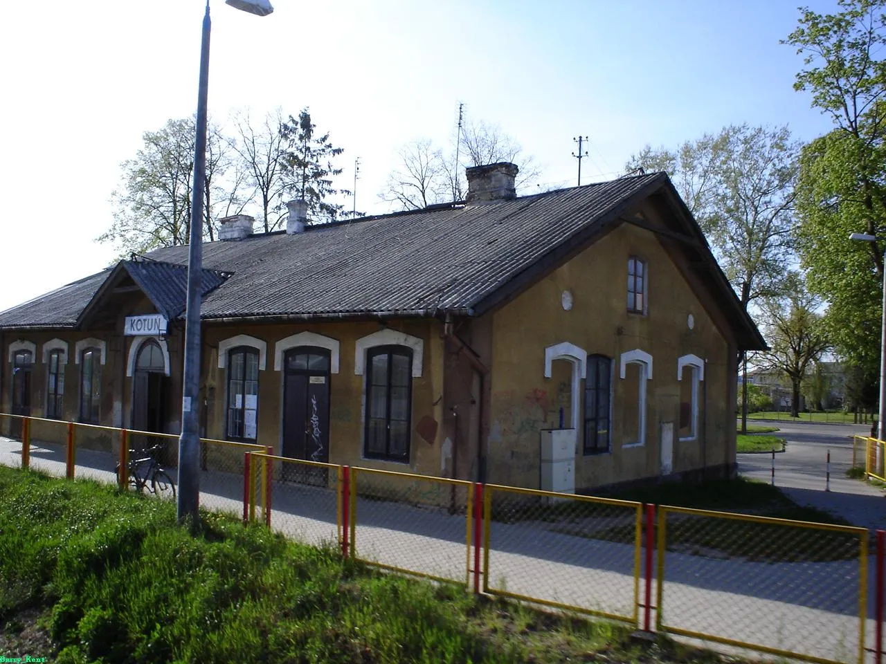 Photo showing: Przystanek kolejowy w Kotuniu