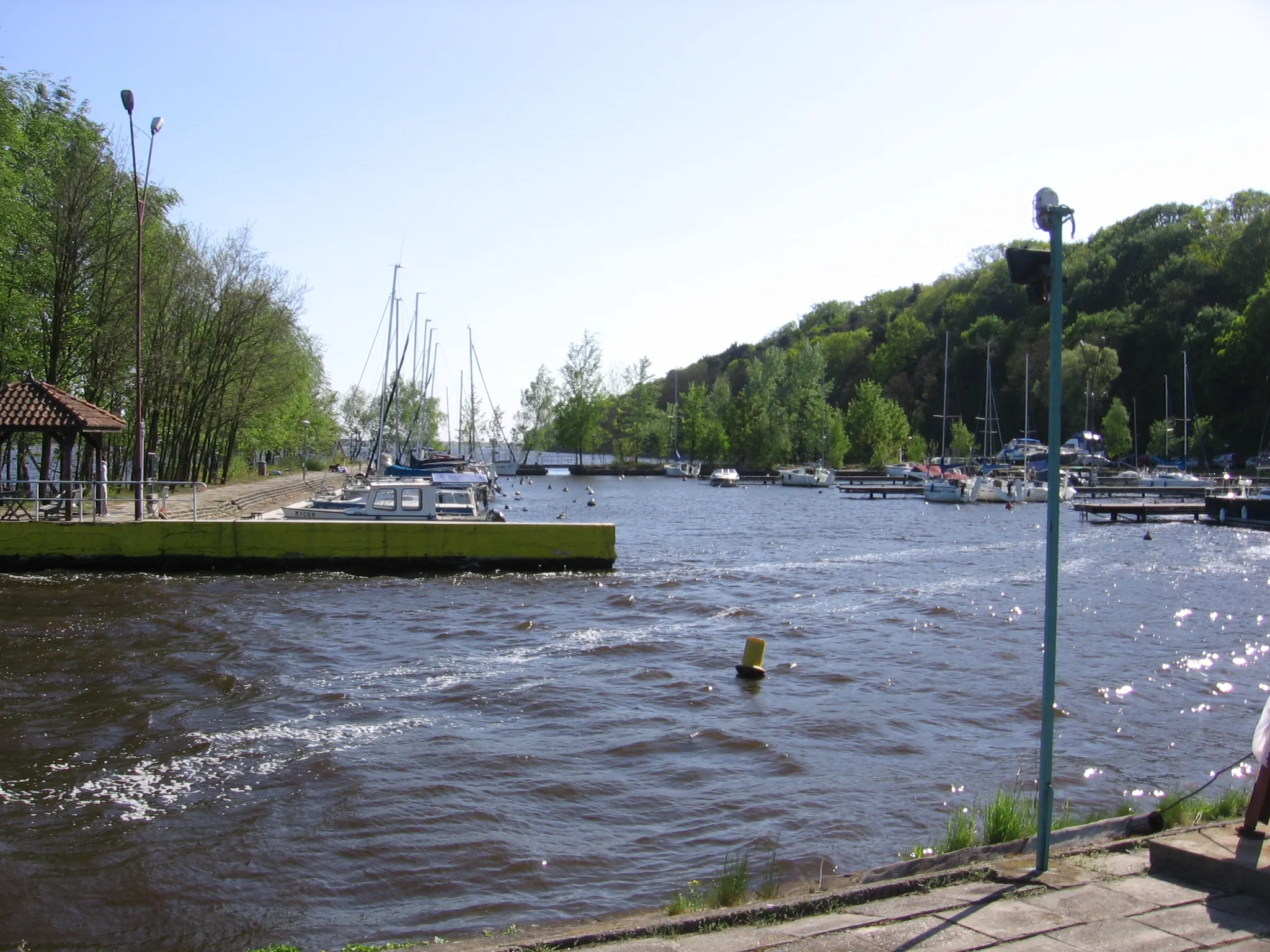 Photo showing: Zalew Zegrzyński w Jadwisinie - marina